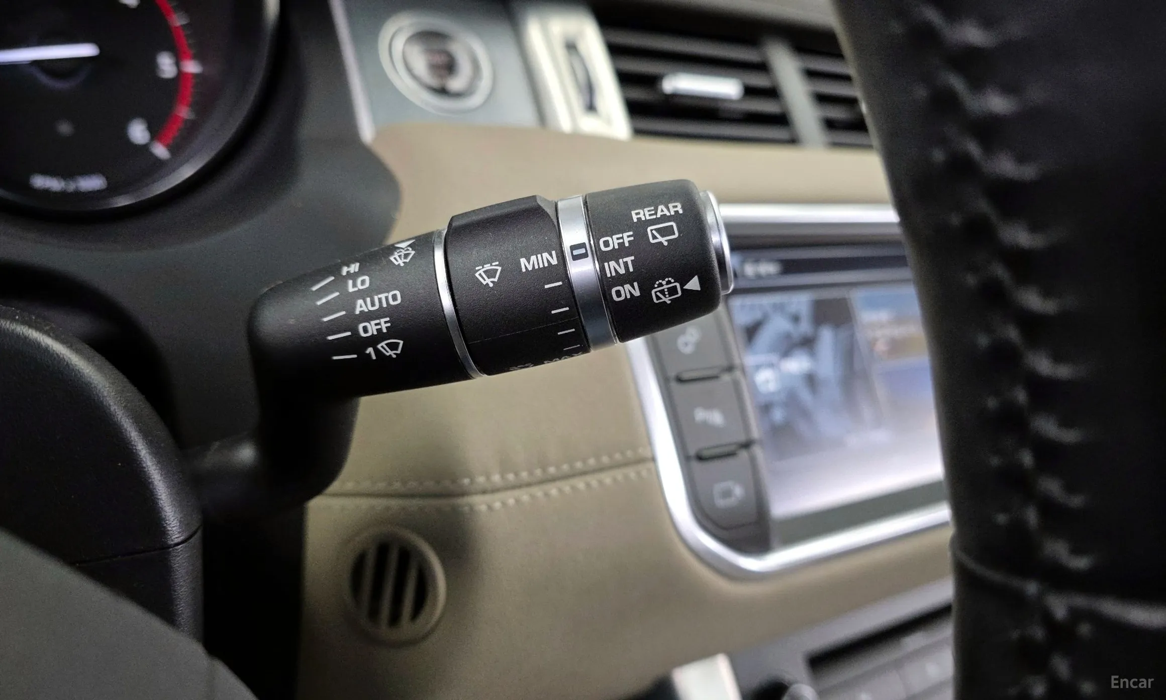 Land Rover Range Rover Evoque превью 18