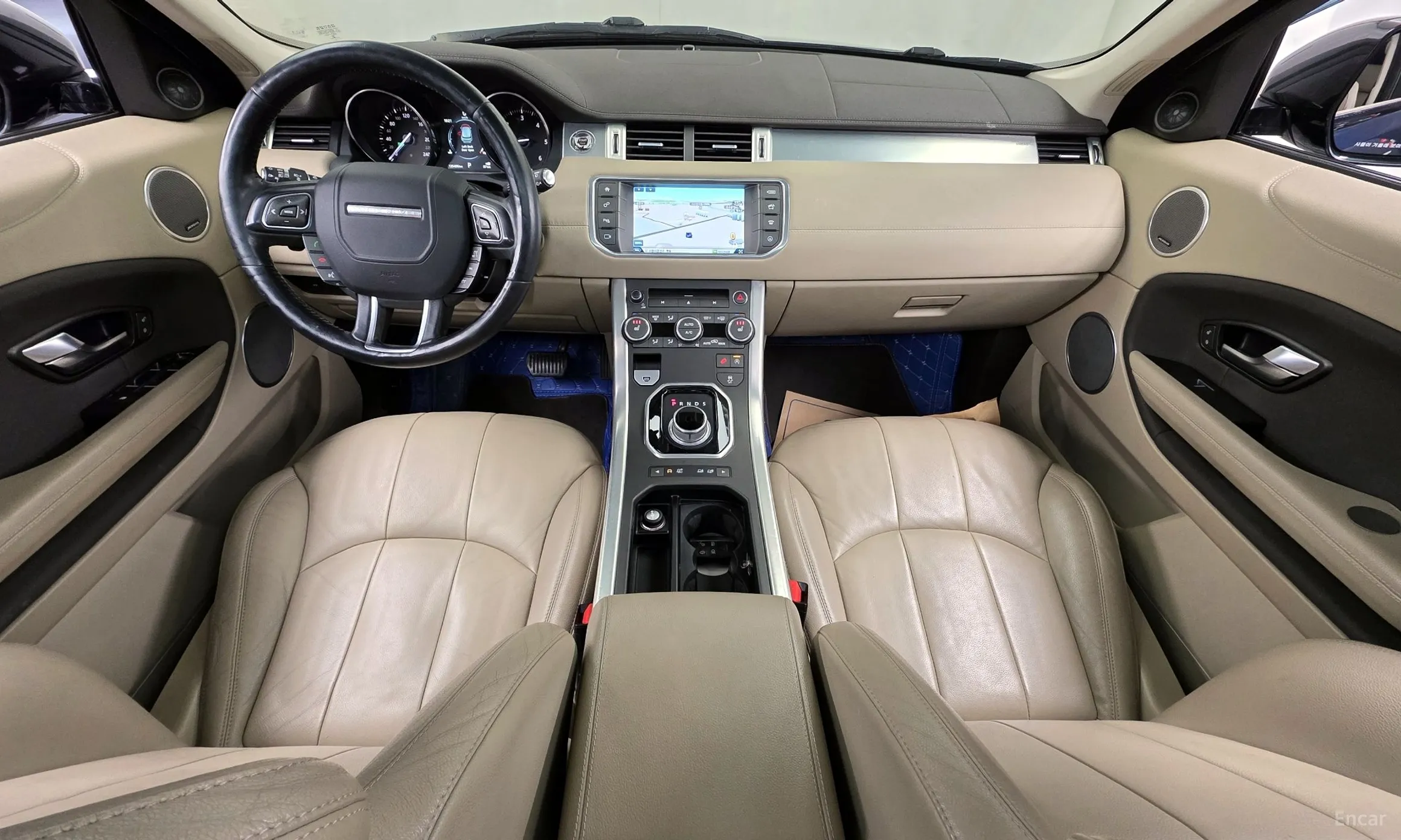 Land Rover Range Rover Evoque превью 7