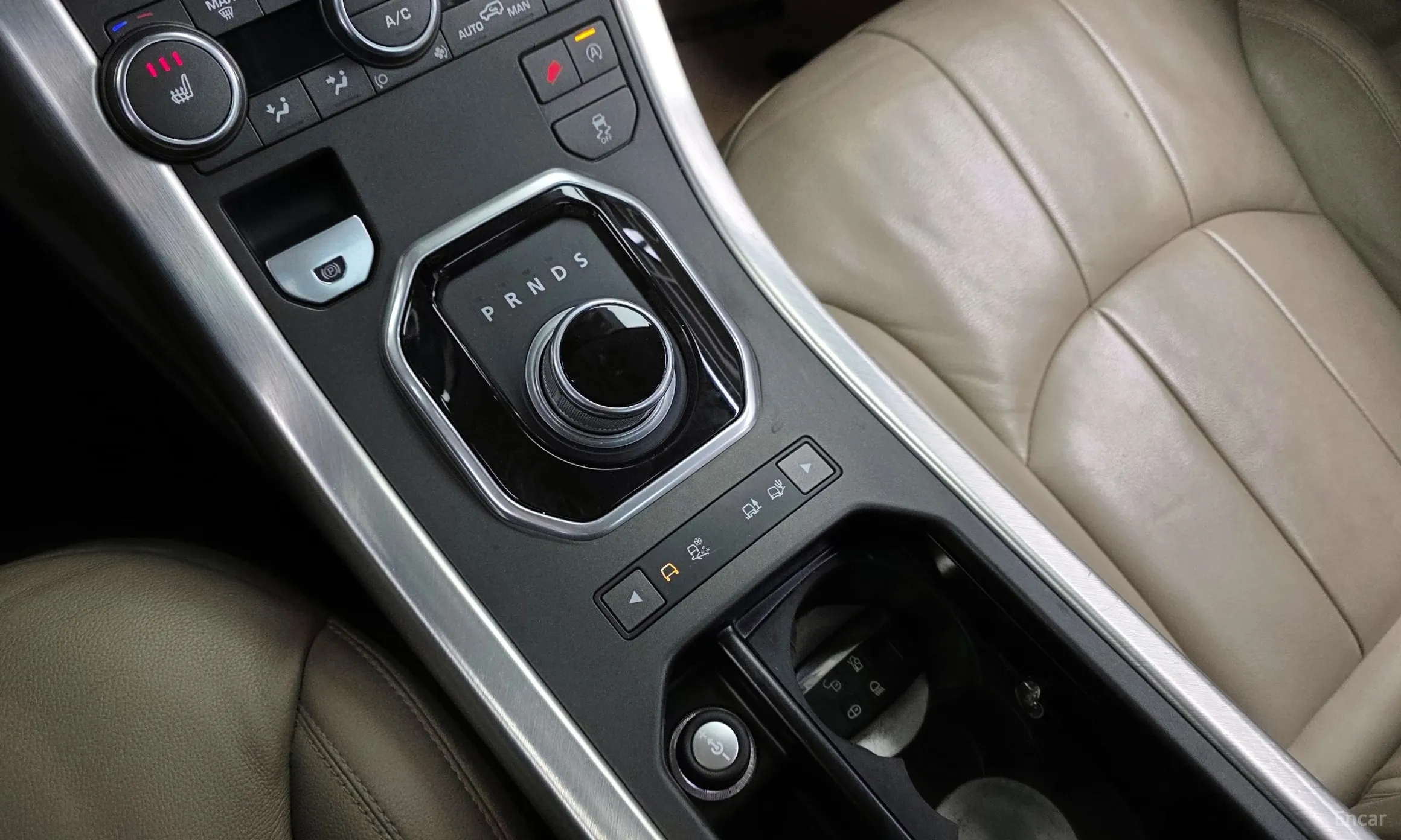 Land Rover Range Rover Evoque превью 9