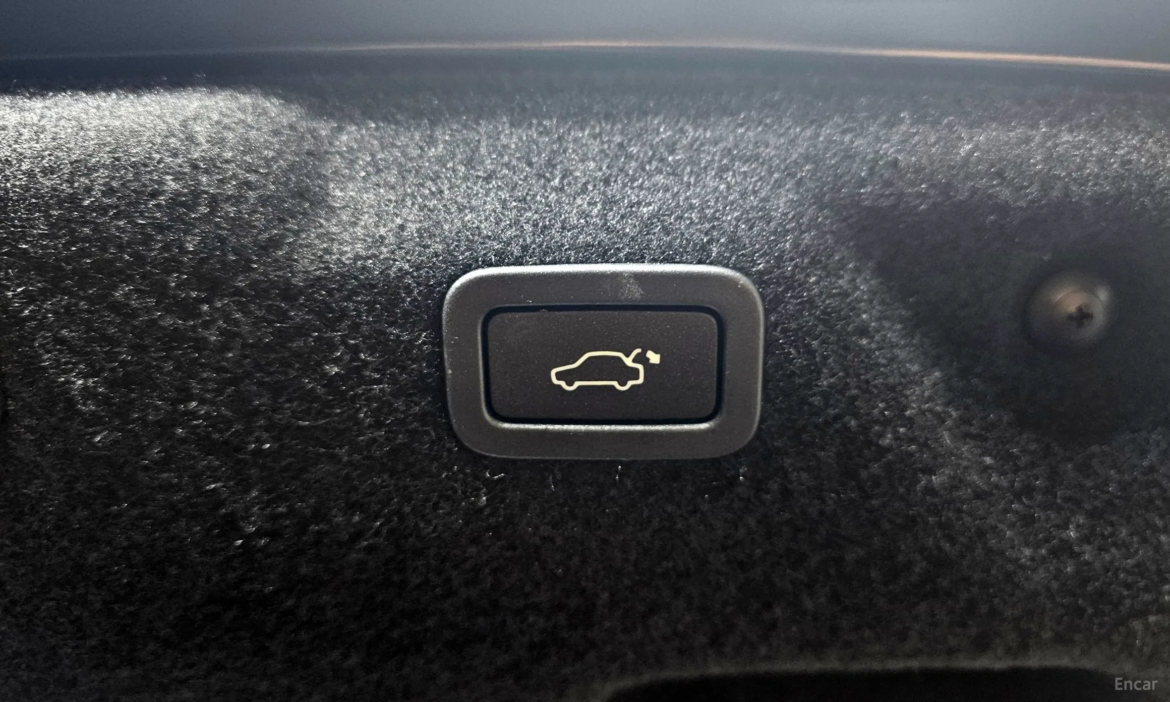 Jaguar XE превью 20