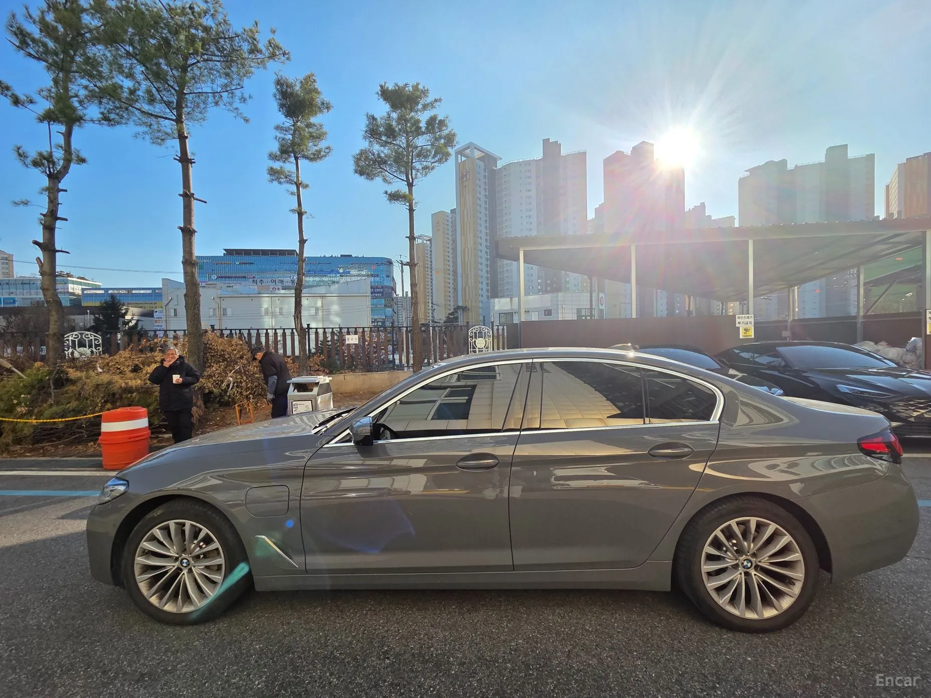 BMW 5 Series (G30) превью 4