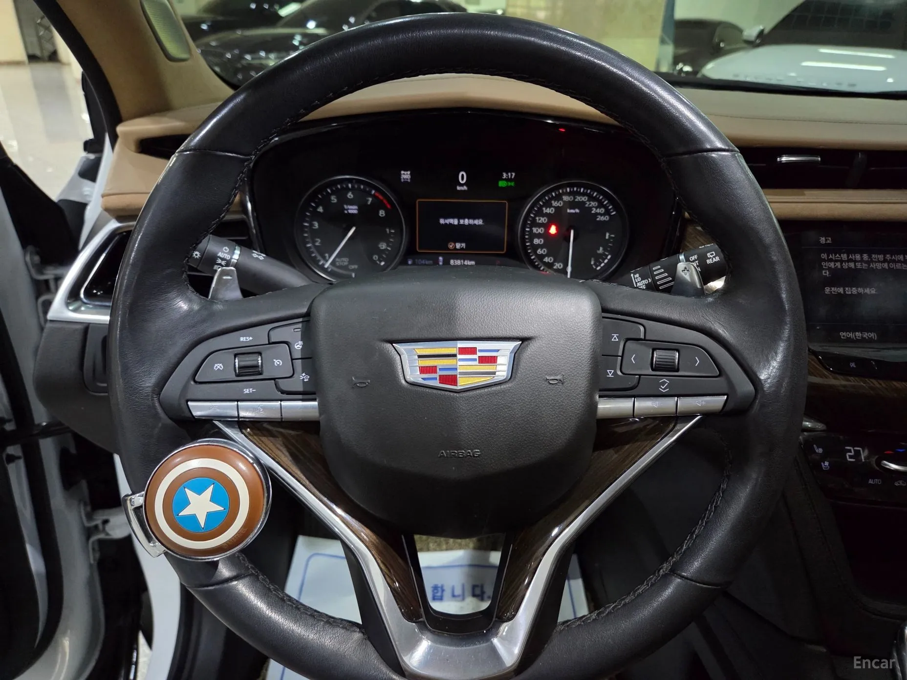 Cadillac XT6 превью 9