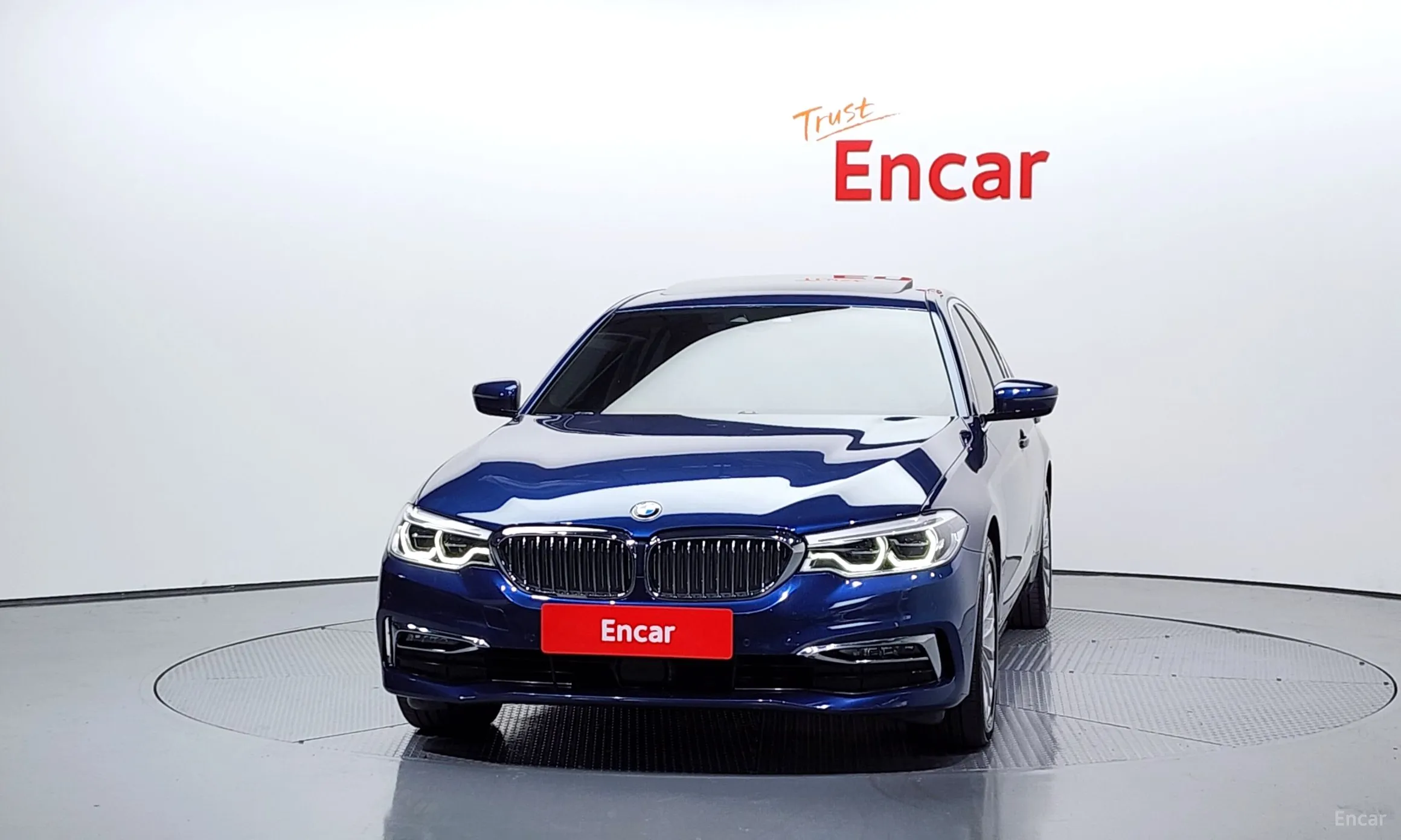 BMW 5 Series (G30) превью 3