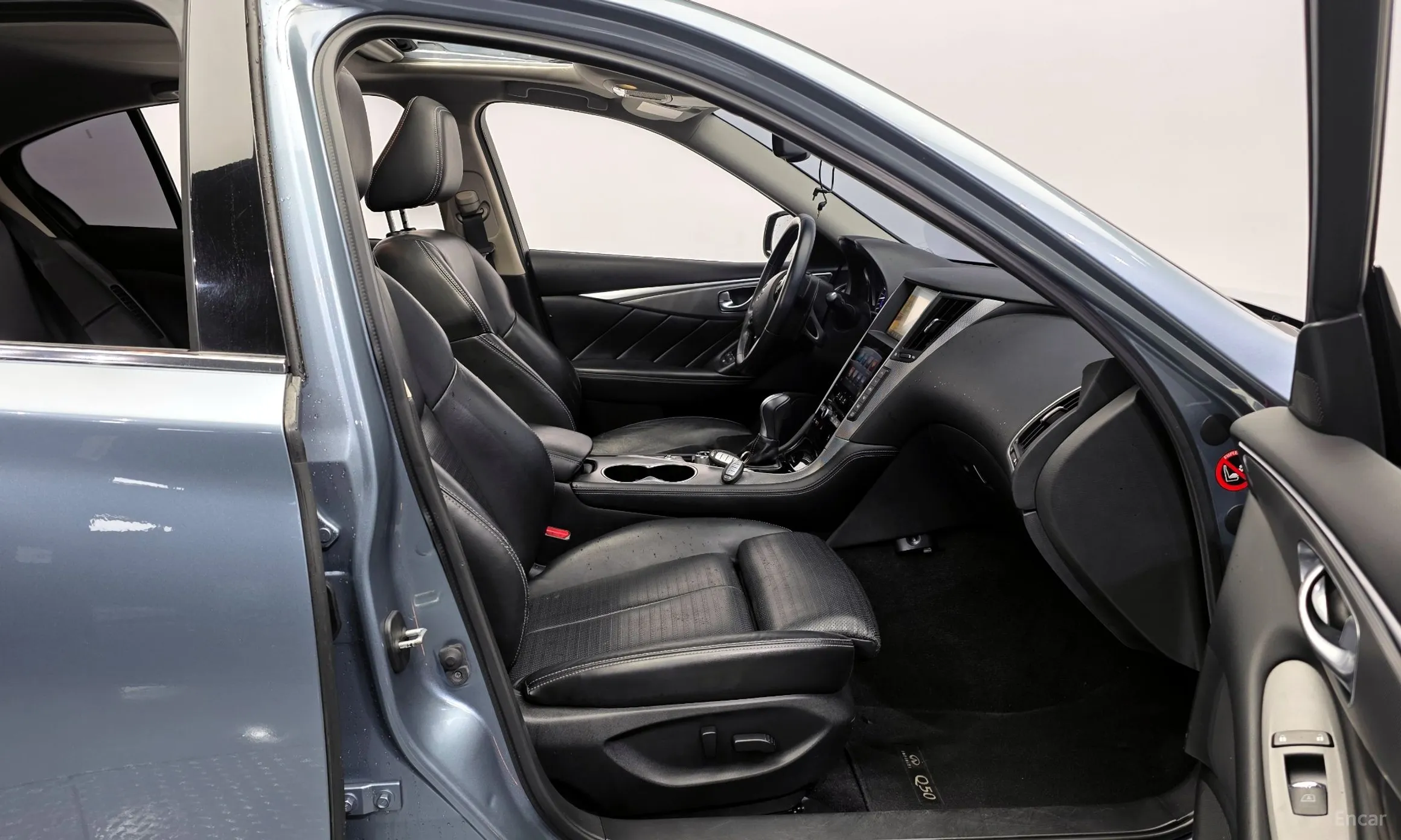Infiniti Q50 превью 10