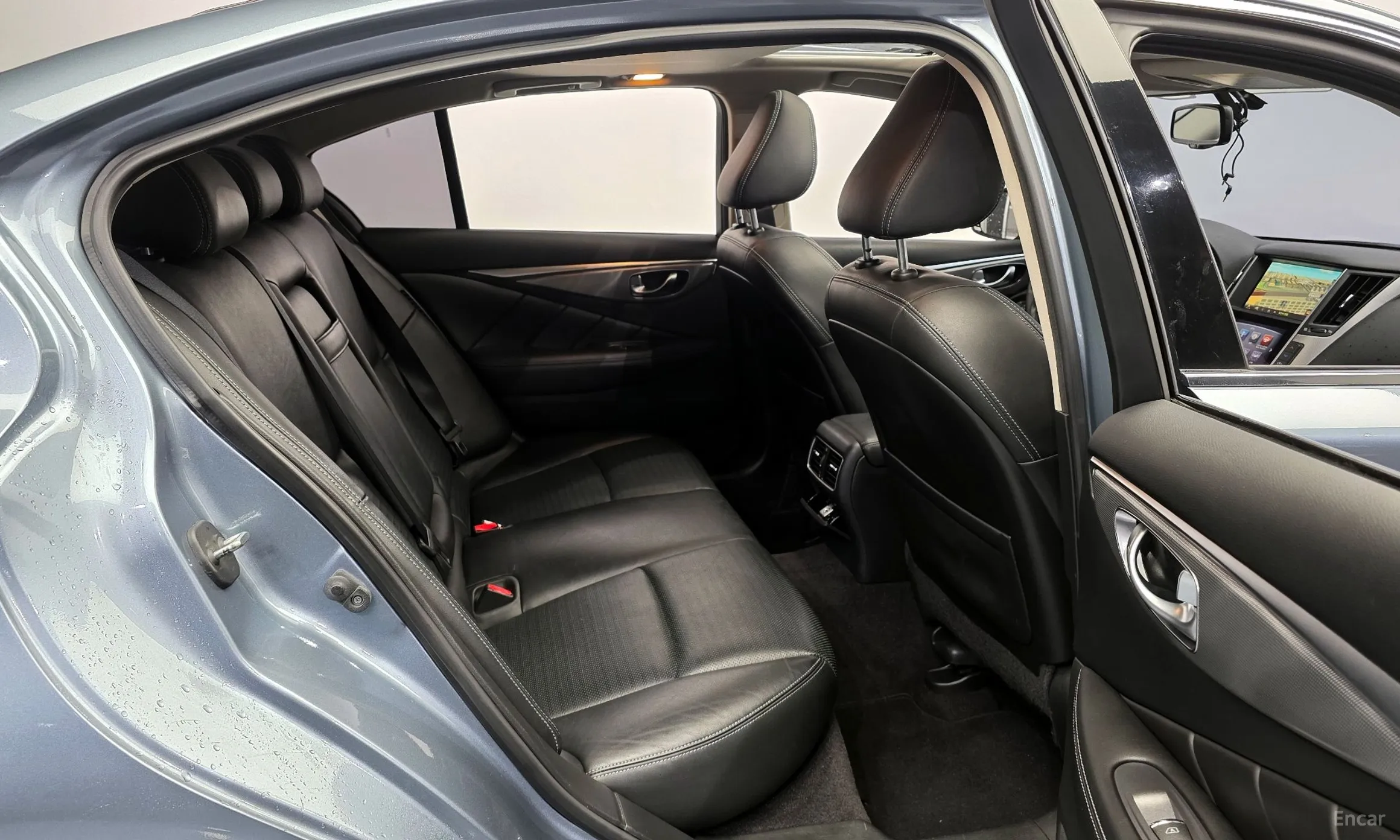 Infiniti Q50 превью 12