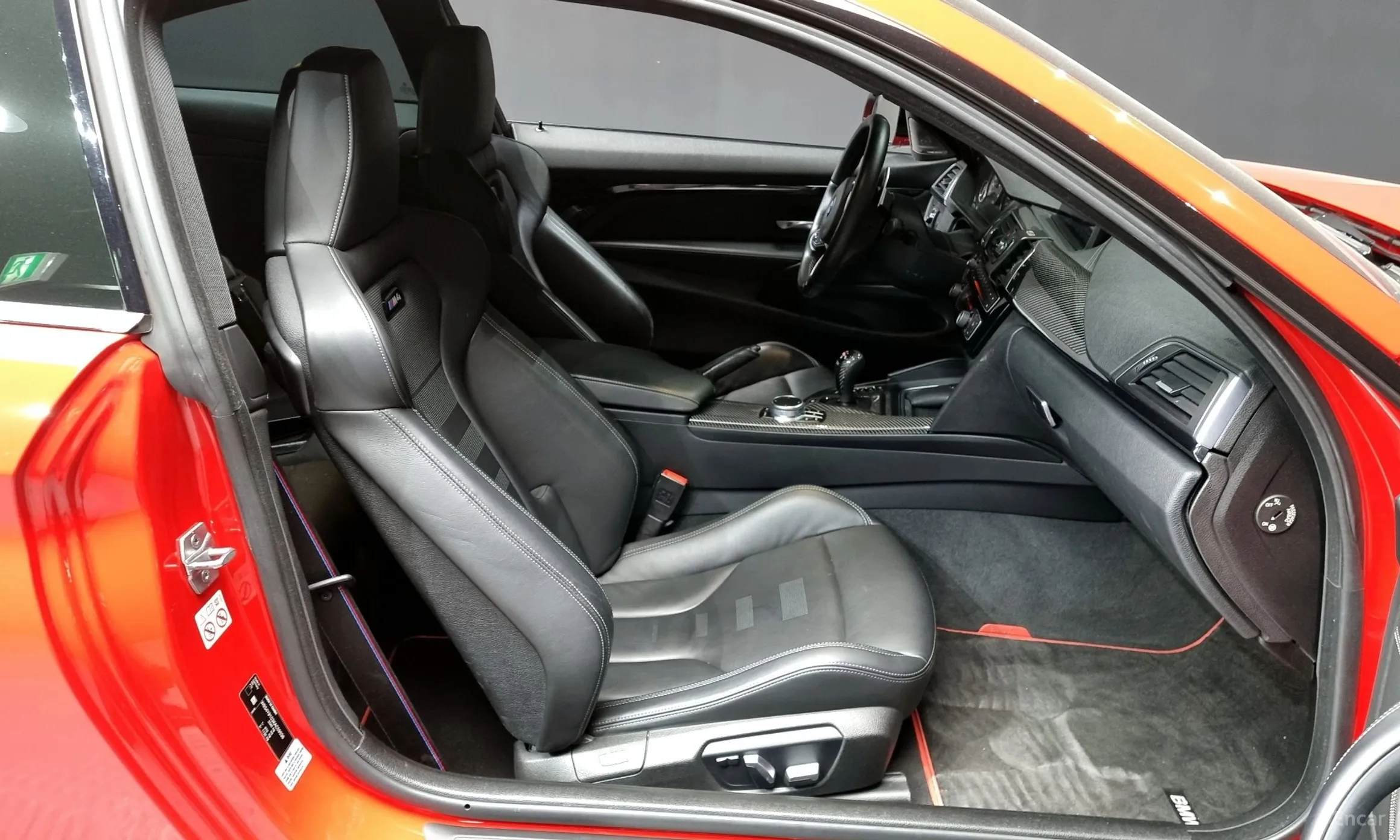 BMW M4 (F82) превью 11