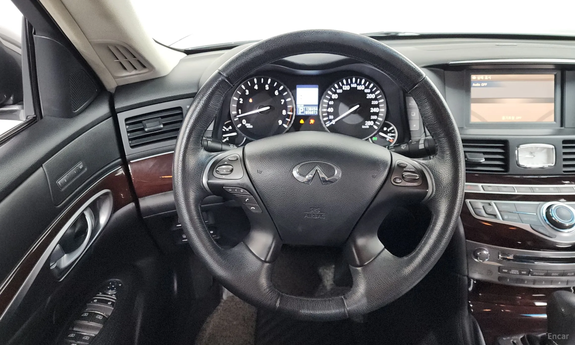Infiniti M37 превью 13