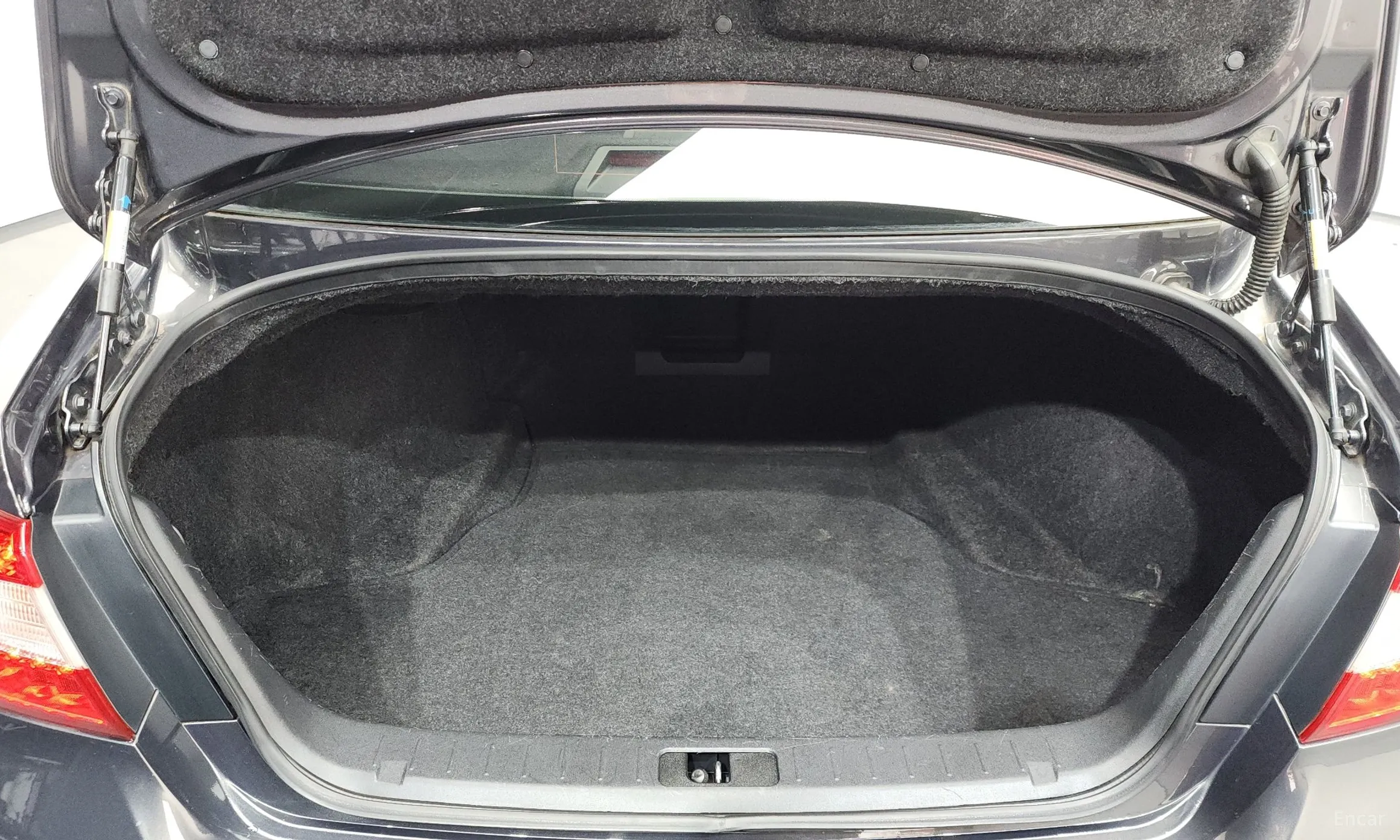 Infiniti M37 превью 20