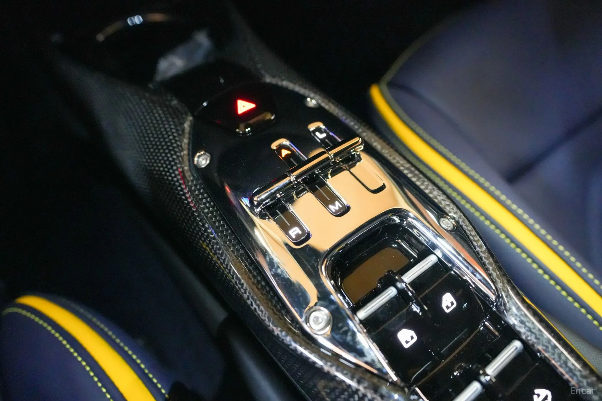 Ferrari 296 GTS превью 9