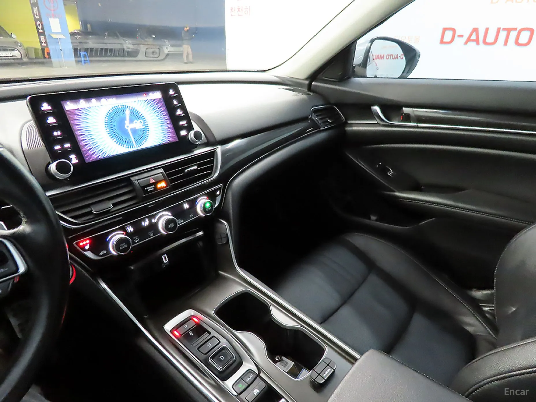 Honda Accord 10th Generation превью 11