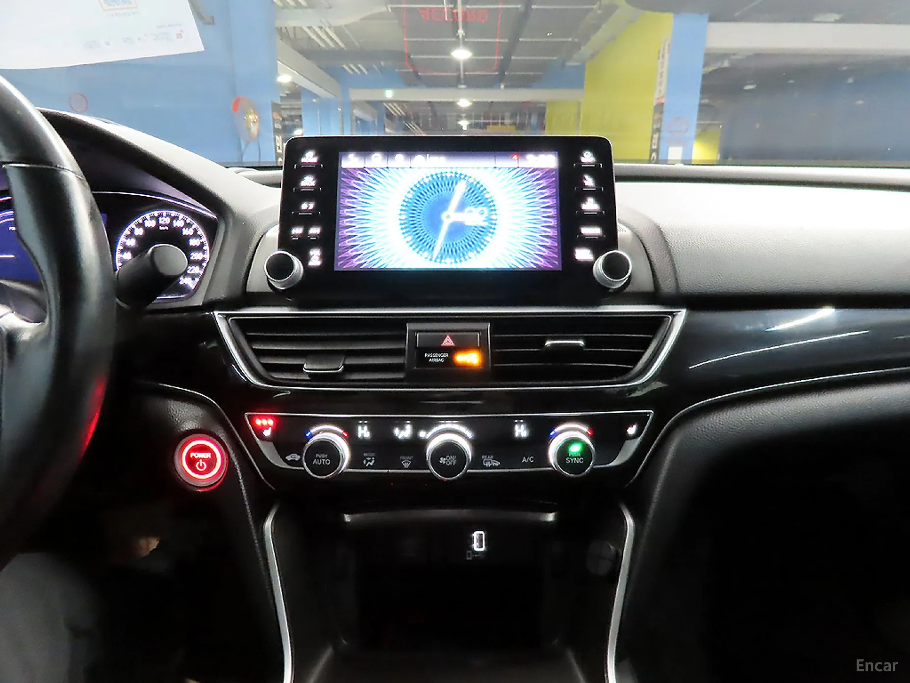 Honda Accord 10th Generation превью 12