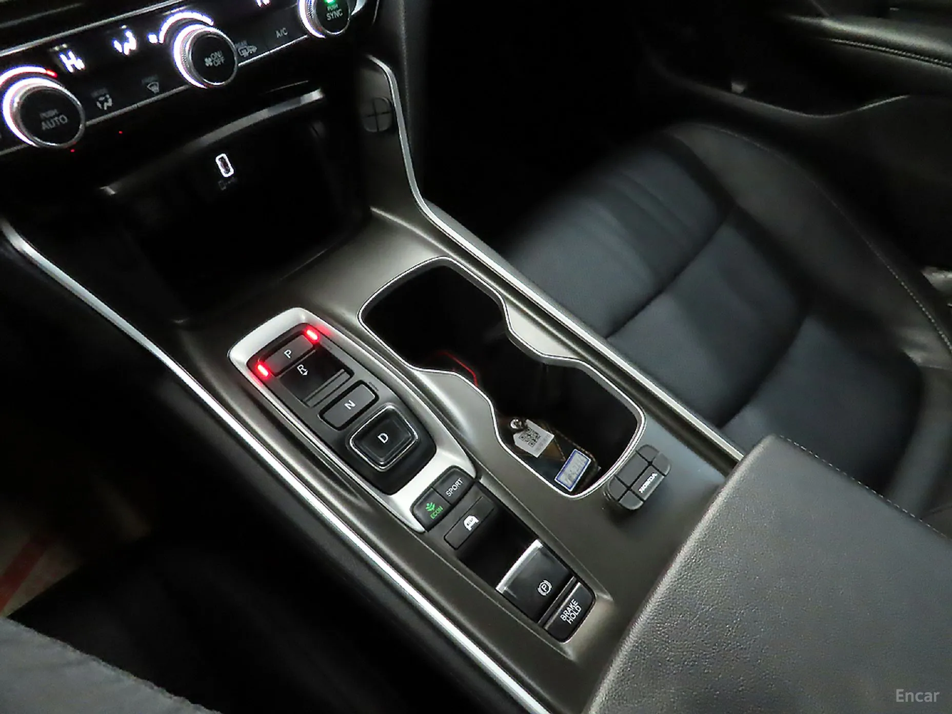 Honda Accord 10th Generation превью 13