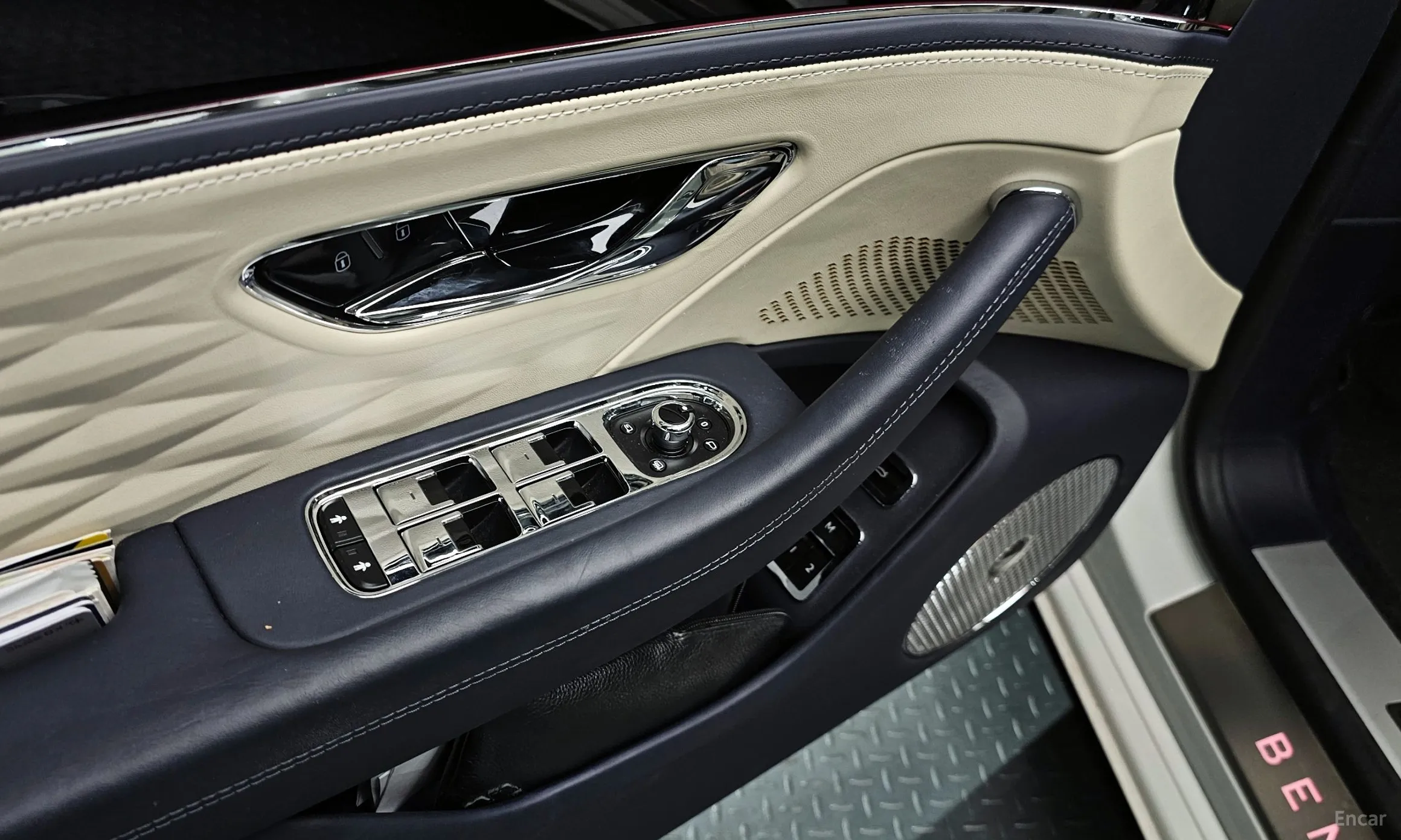 Bentley Flying Spur 3rd Generation превью 16