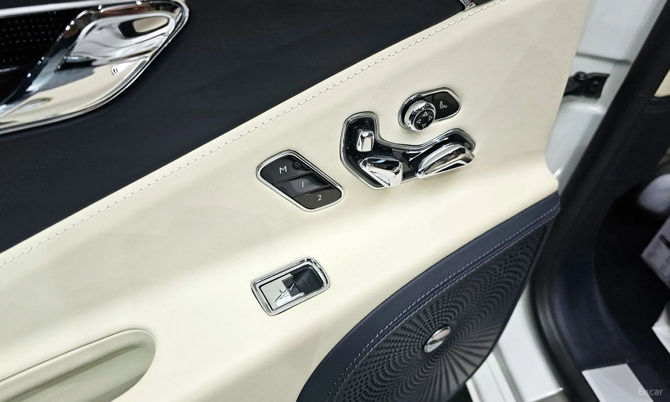 Bentley Flying Spur 3rd Generation превью 18