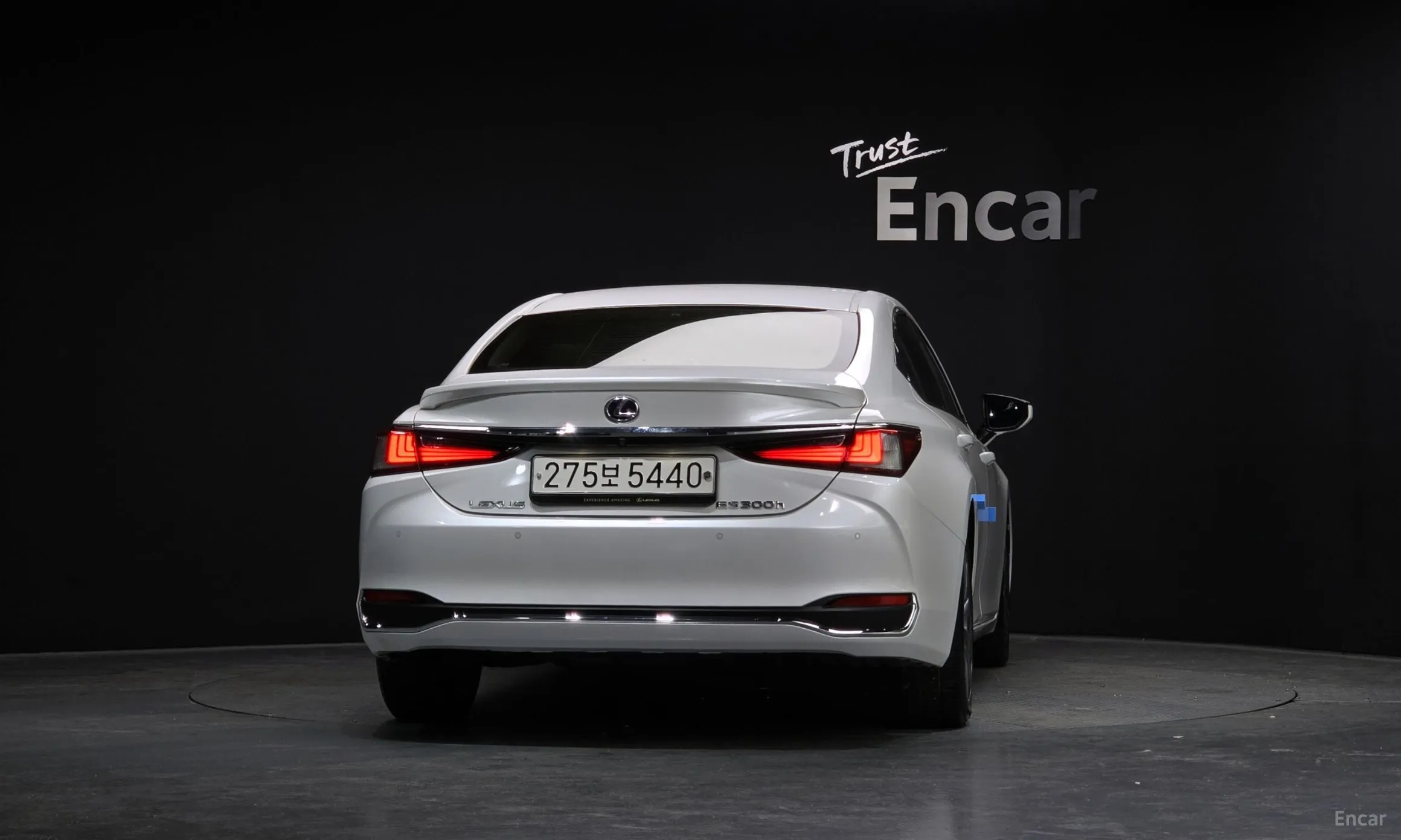 Lexus ES300h 7th Generation превью 4