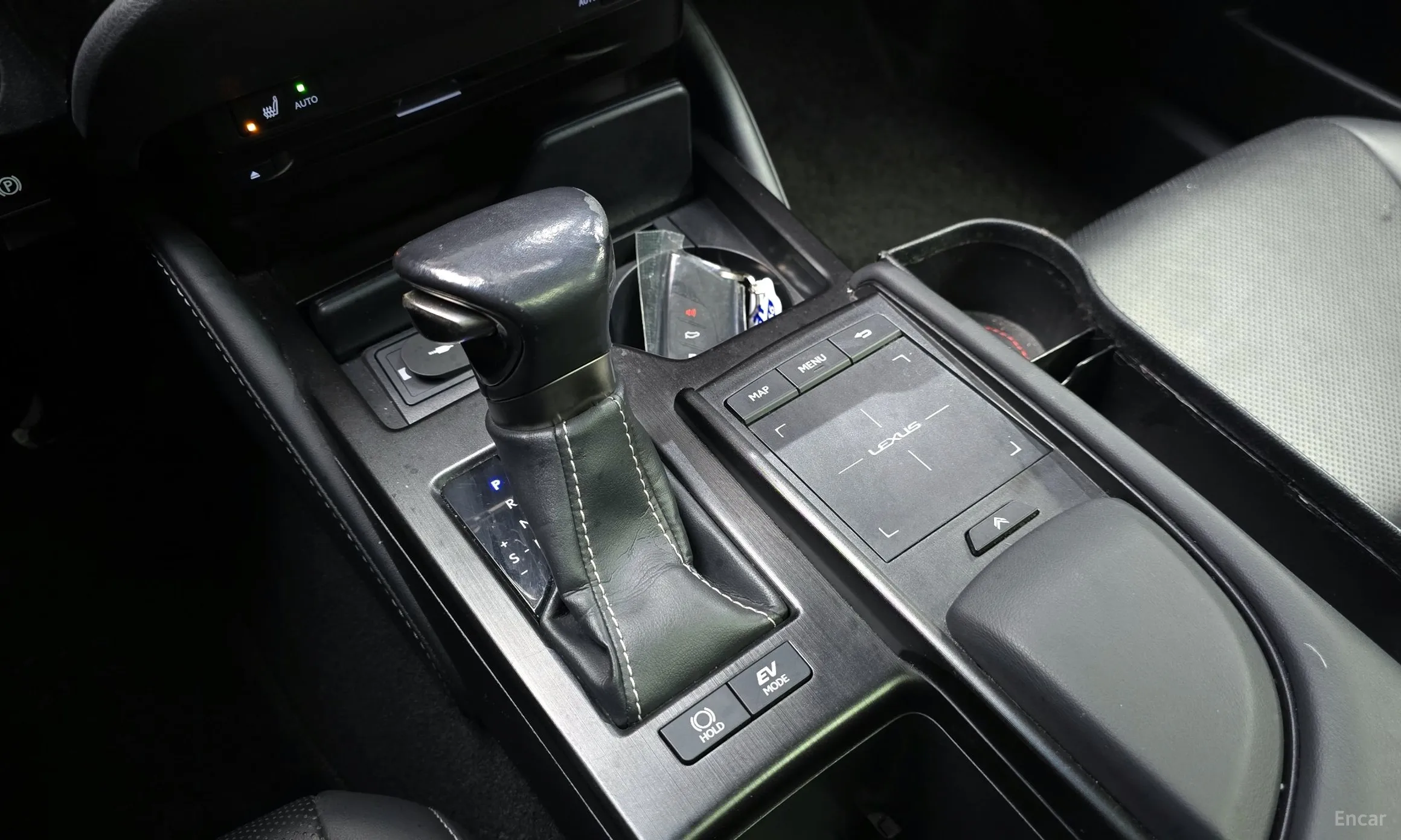 Lexus ES300h 7th Generation превью 9