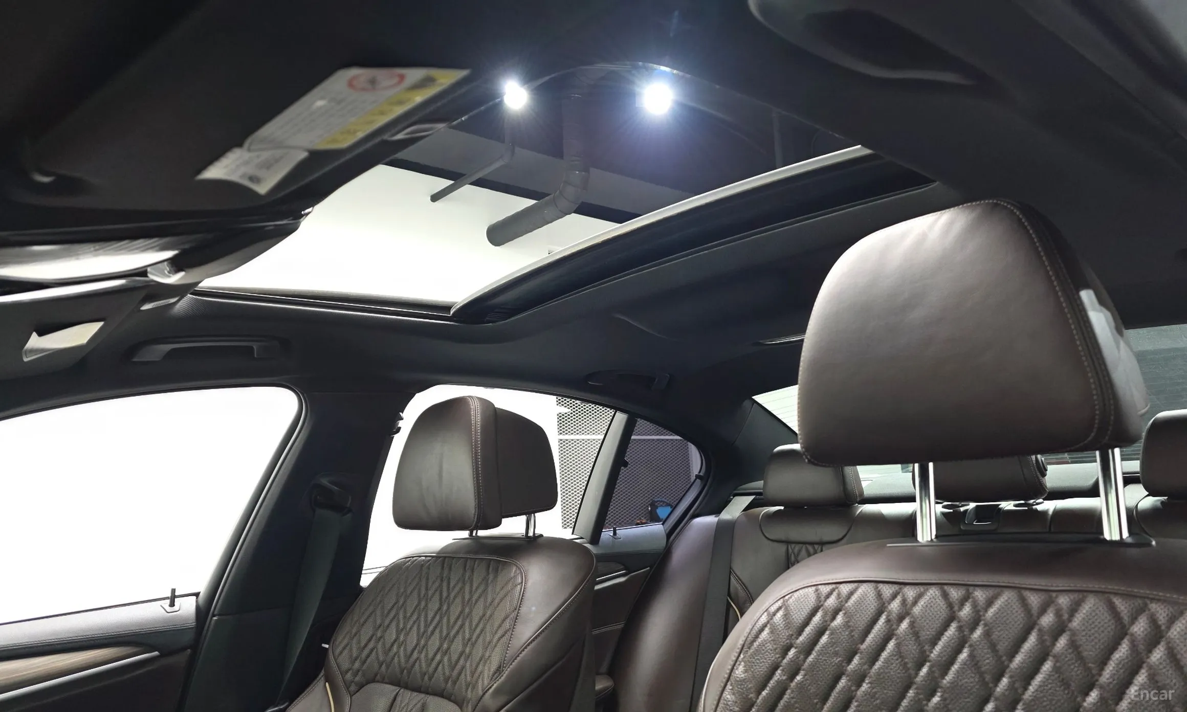 BMW 5 Series (G30) превью 18