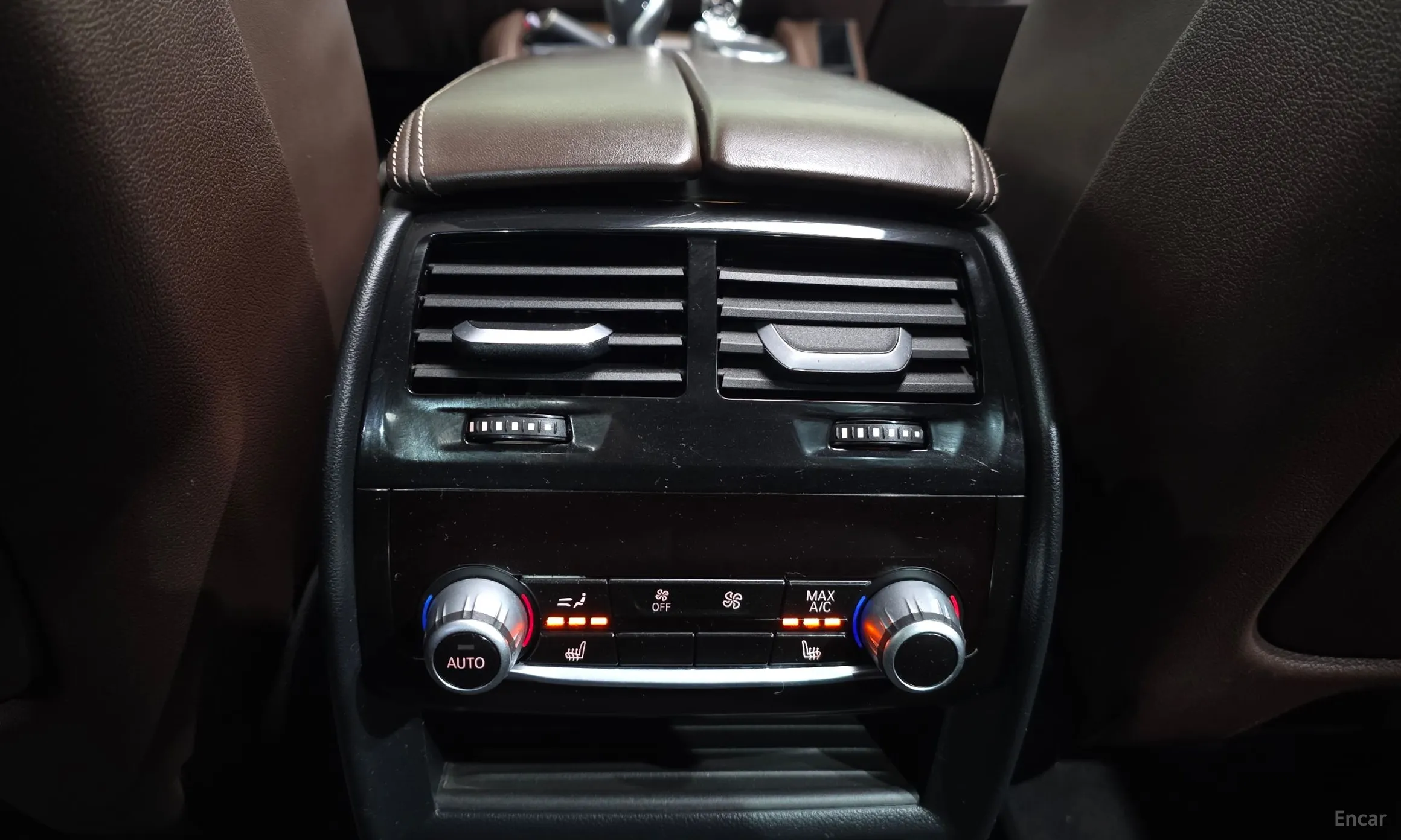 BMW 5 Series (G30) превью 19