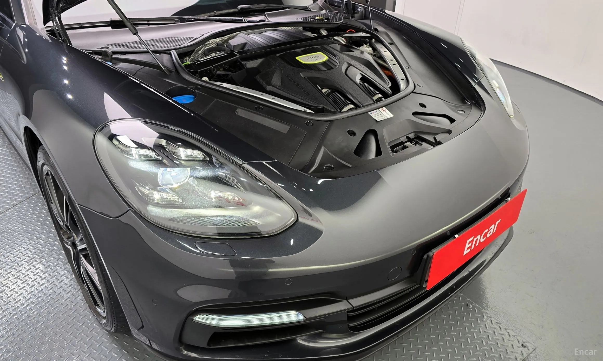 Porsche Panamera (971) превью 6