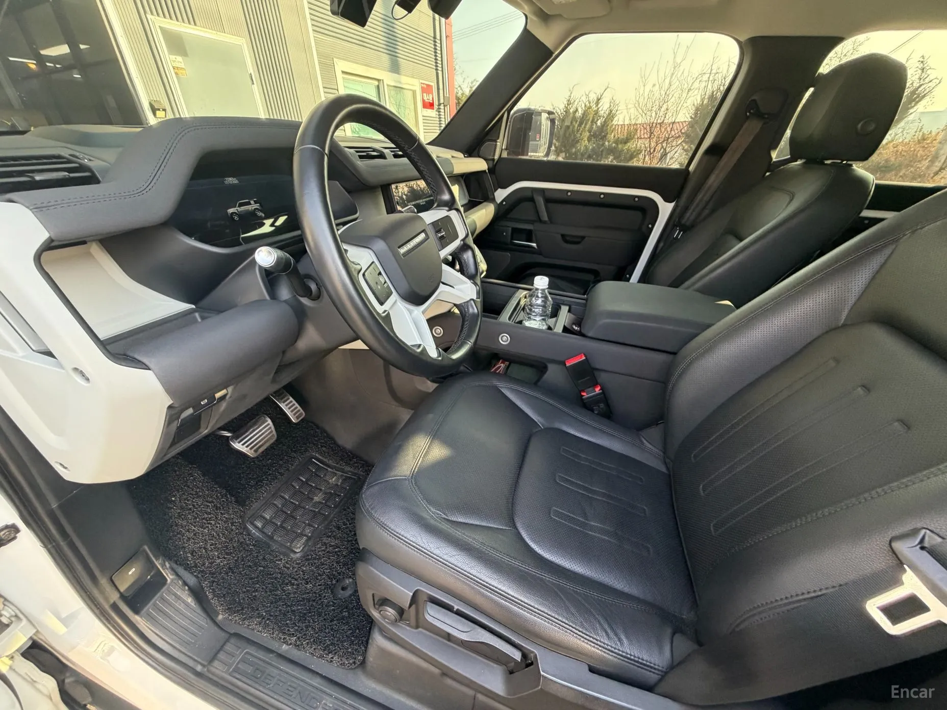 Land Rover Defender (L663) превью 10