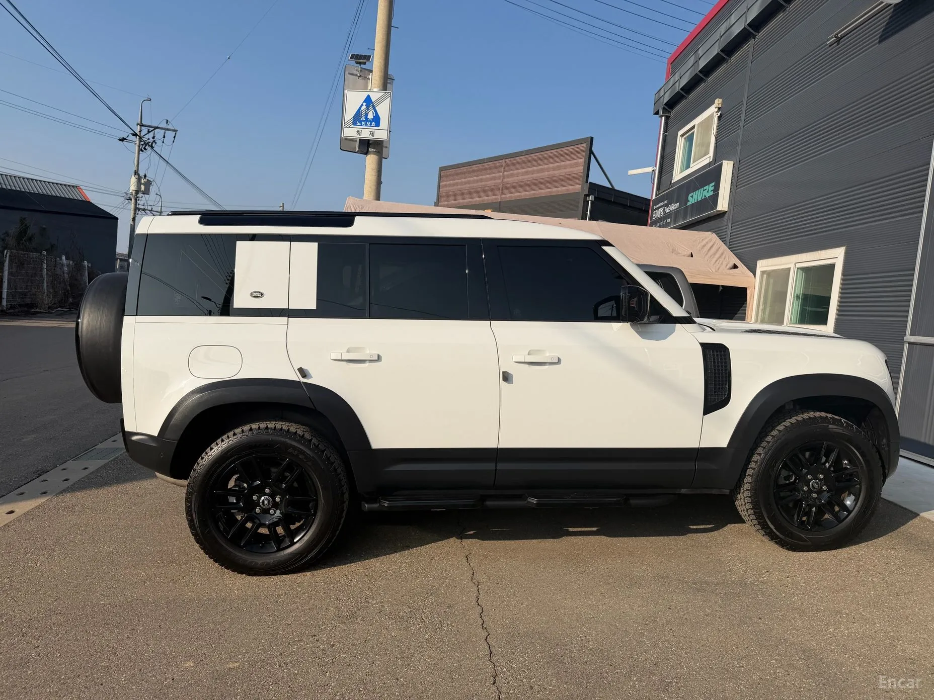 Land Rover Defender (L663)