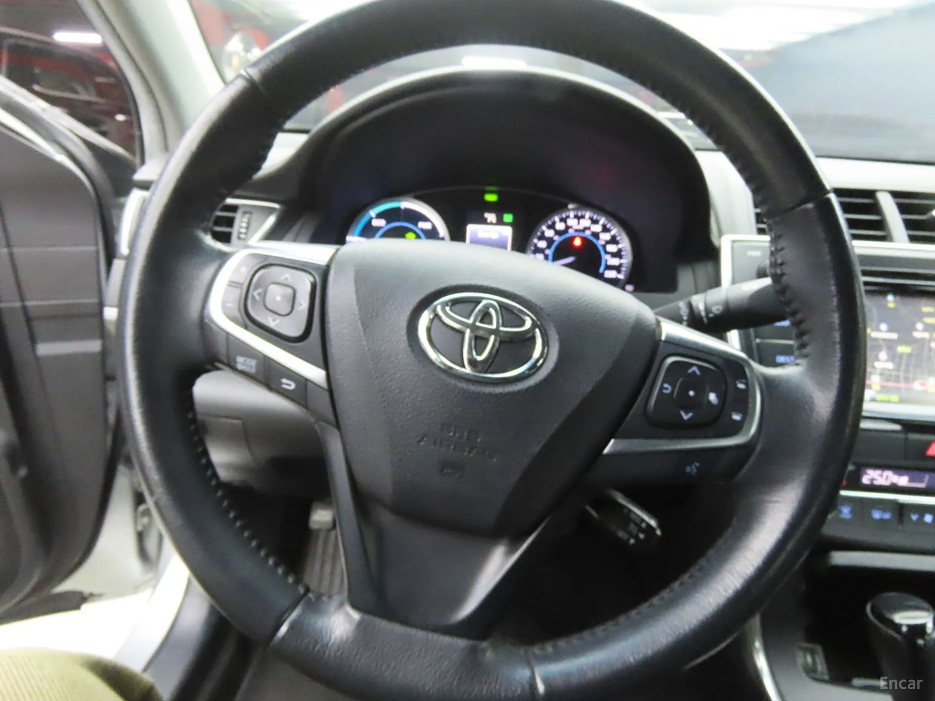 Toyota New Camry превью 8