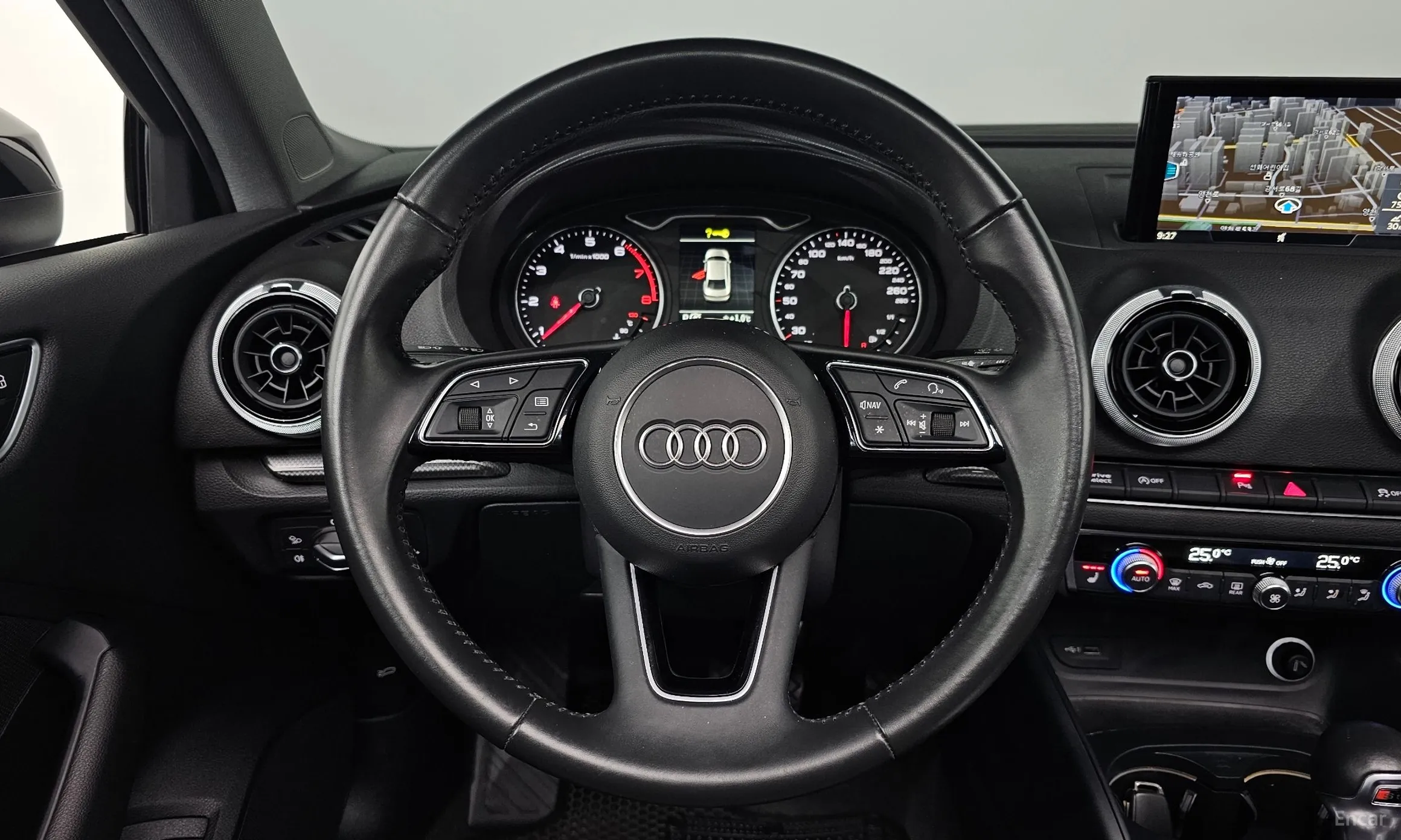 Audi New A3 превью 13