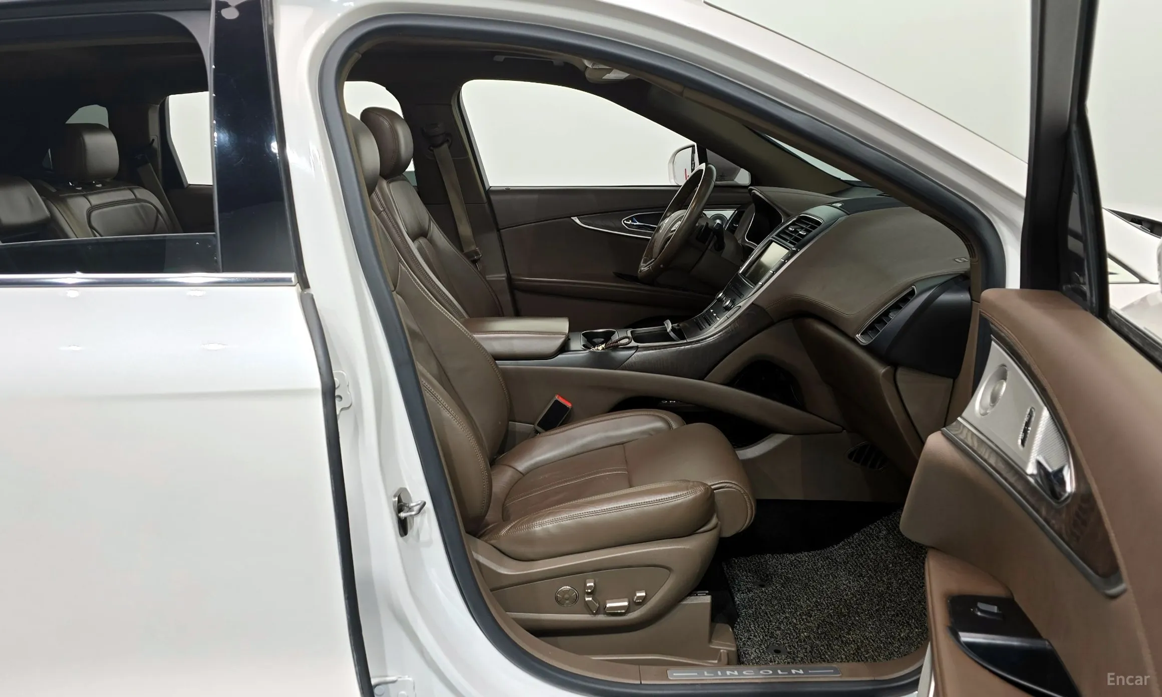 Lincoln MKX 2nd Generation превью 11