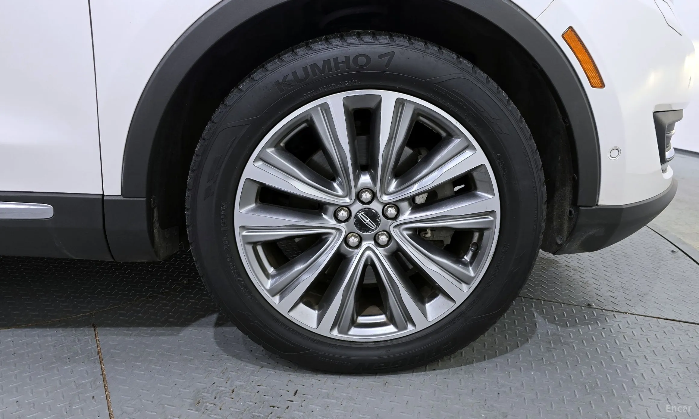 Lincoln MKX 2nd Generation превью 5