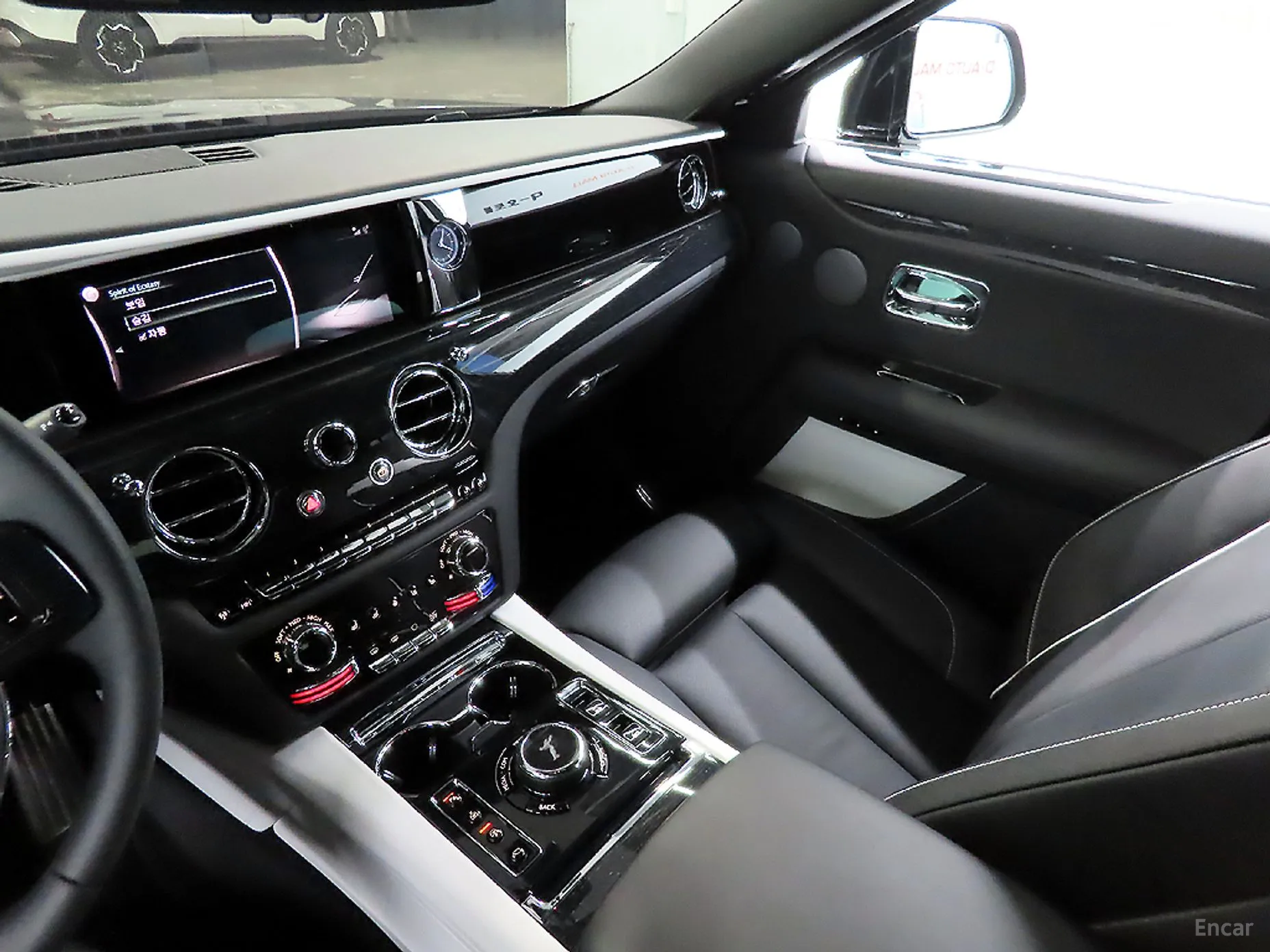Rolls-Royce Ghost 2nd Generation превью 11
