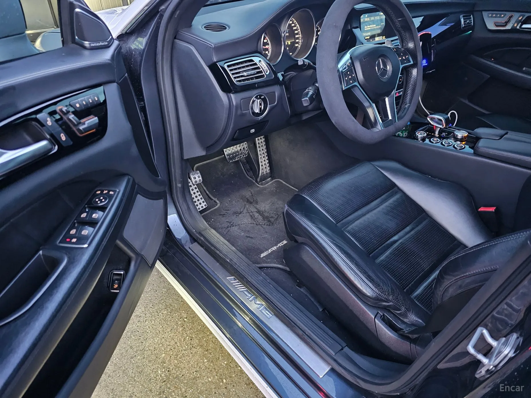Mercedes Benz CLS-Class W218 превью 10