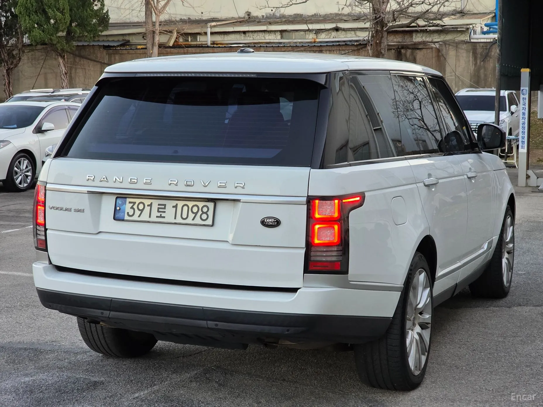 Land Rover Range Rover 4th Generation превью 7