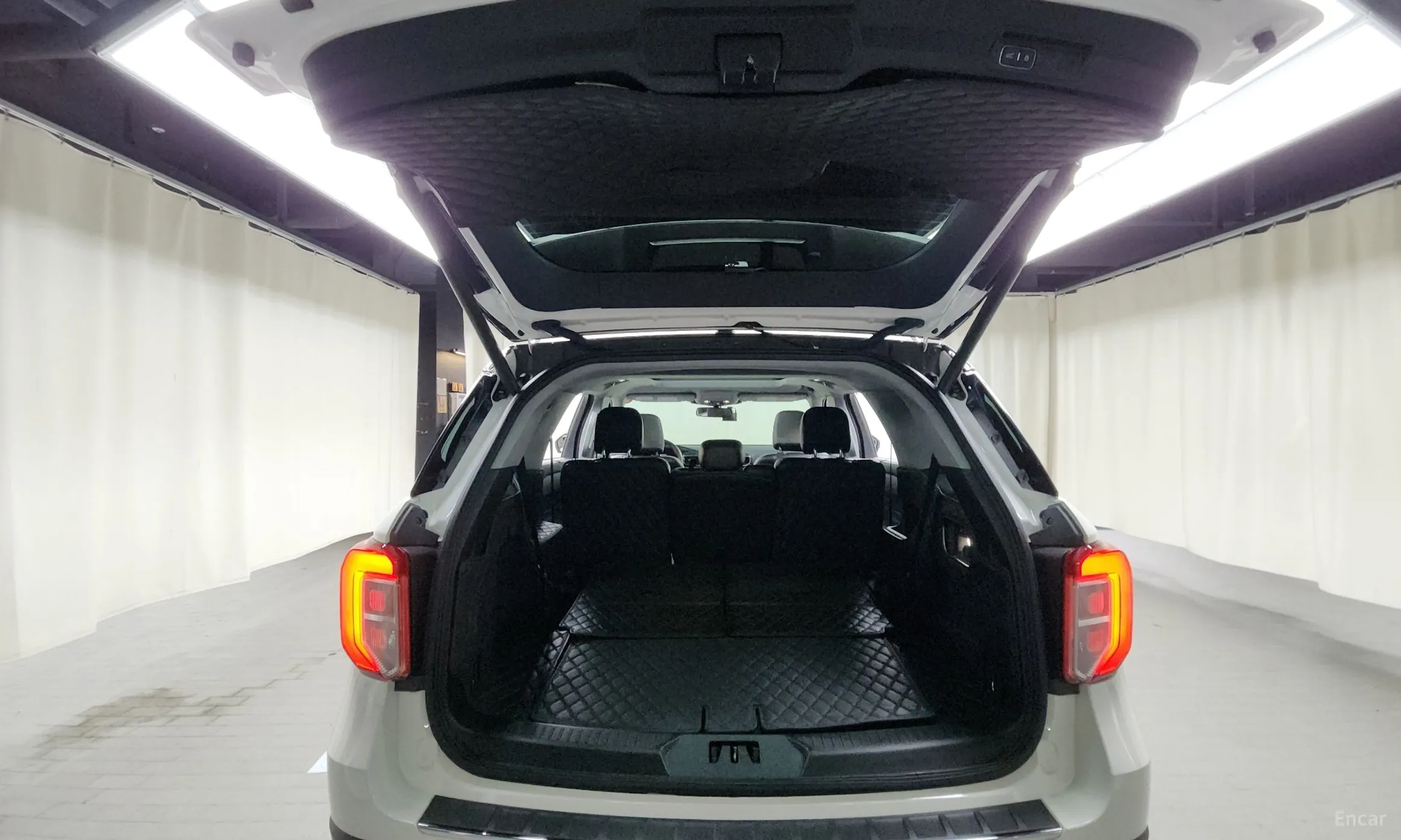 Ford Explorer 6th Generation превью 20