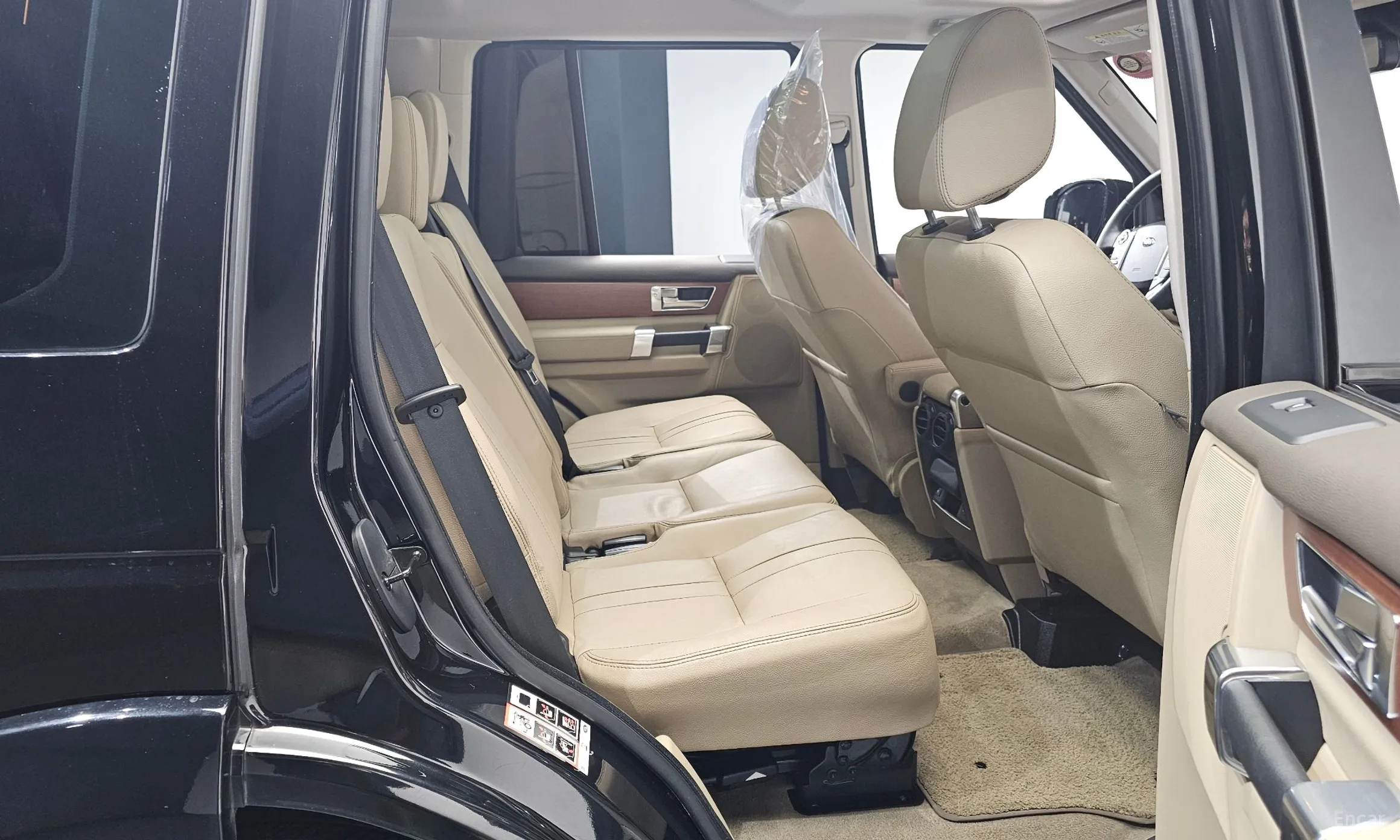 Land Rover Discovery 4 превью 12