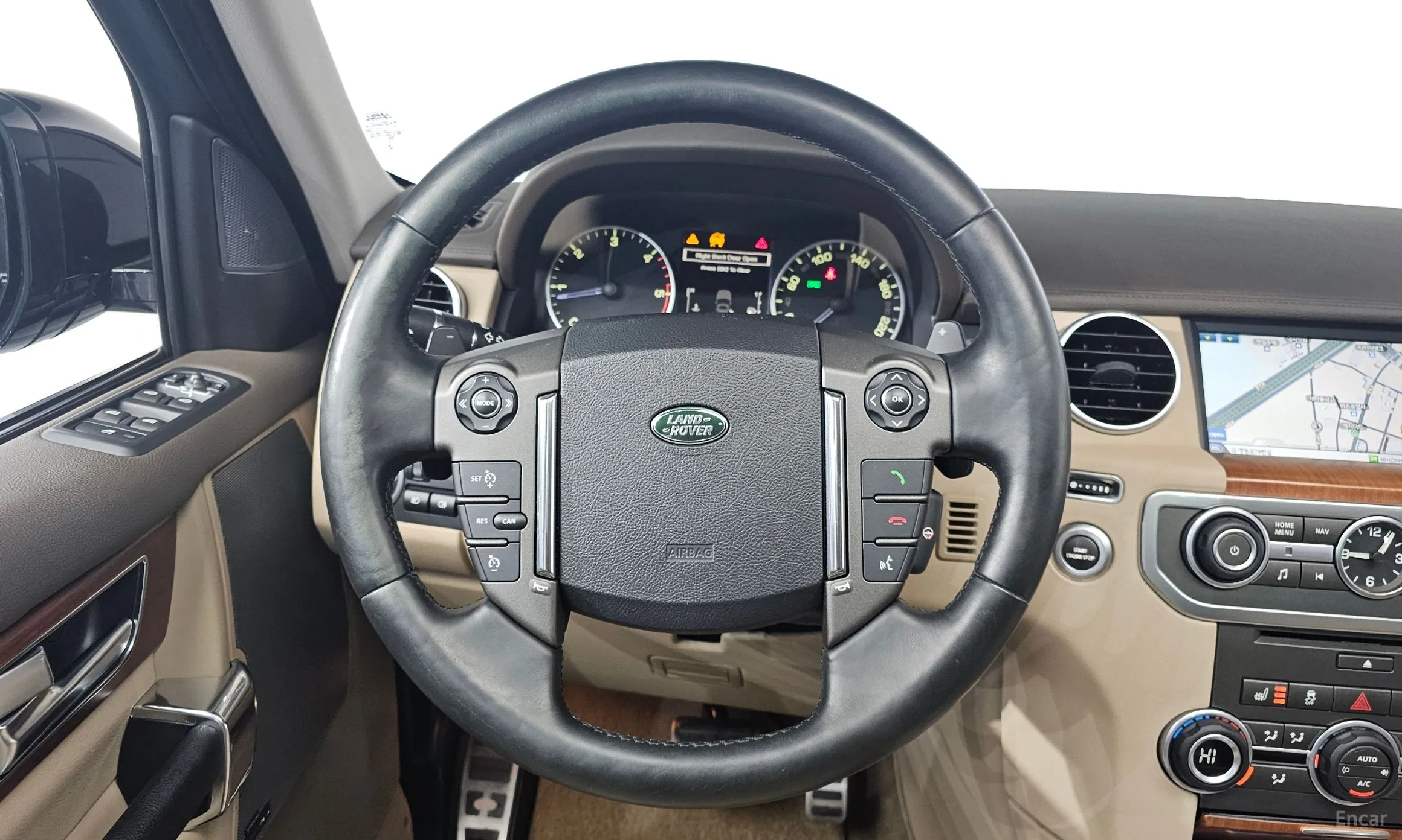Land Rover Discovery 4 превью 13