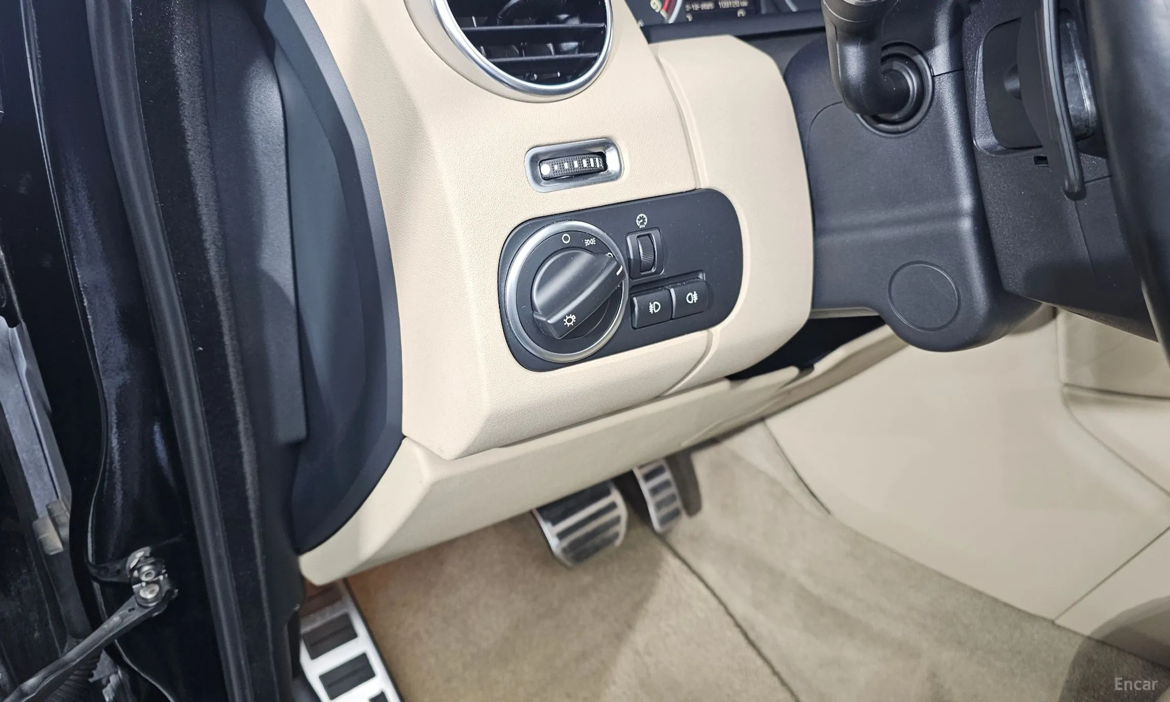Land Rover Discovery 4 превью 14