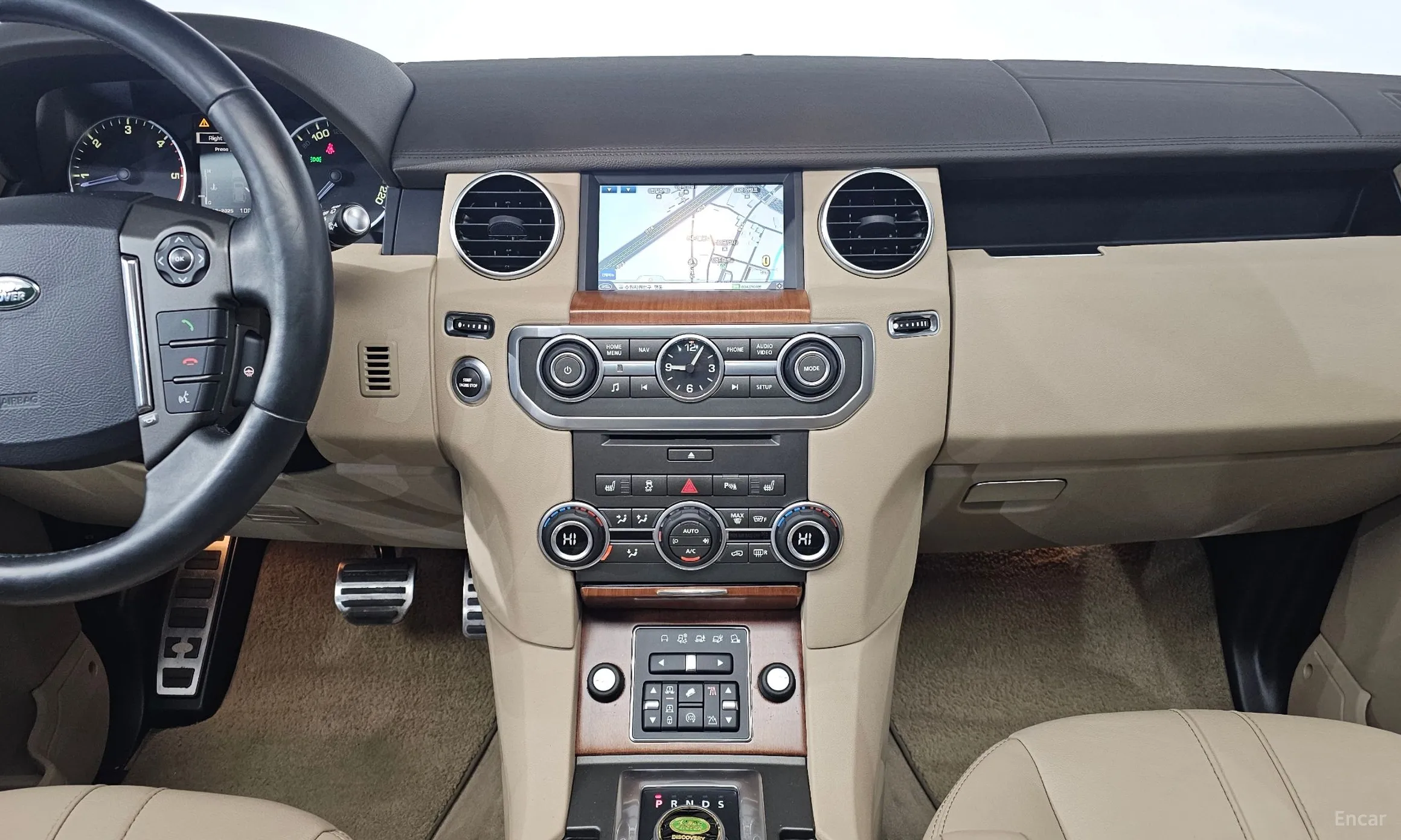 Land Rover Discovery 4 превью 15