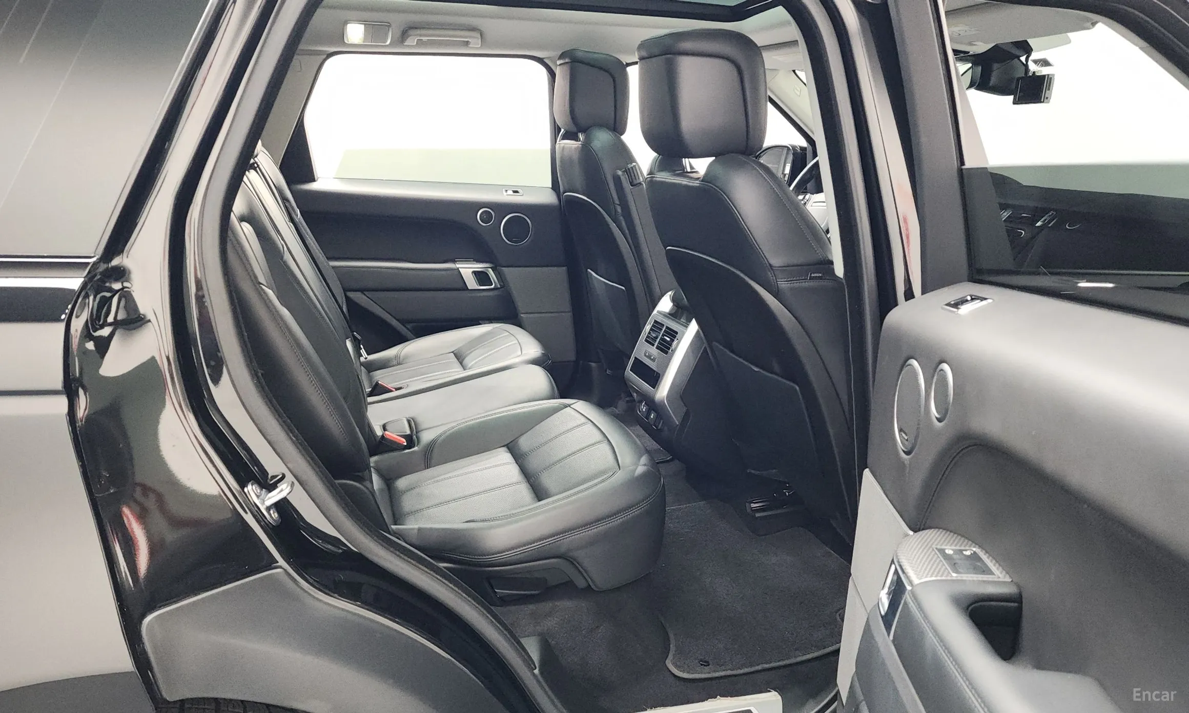 Land Rover Range Rover Sport 2nd Generation превью 12