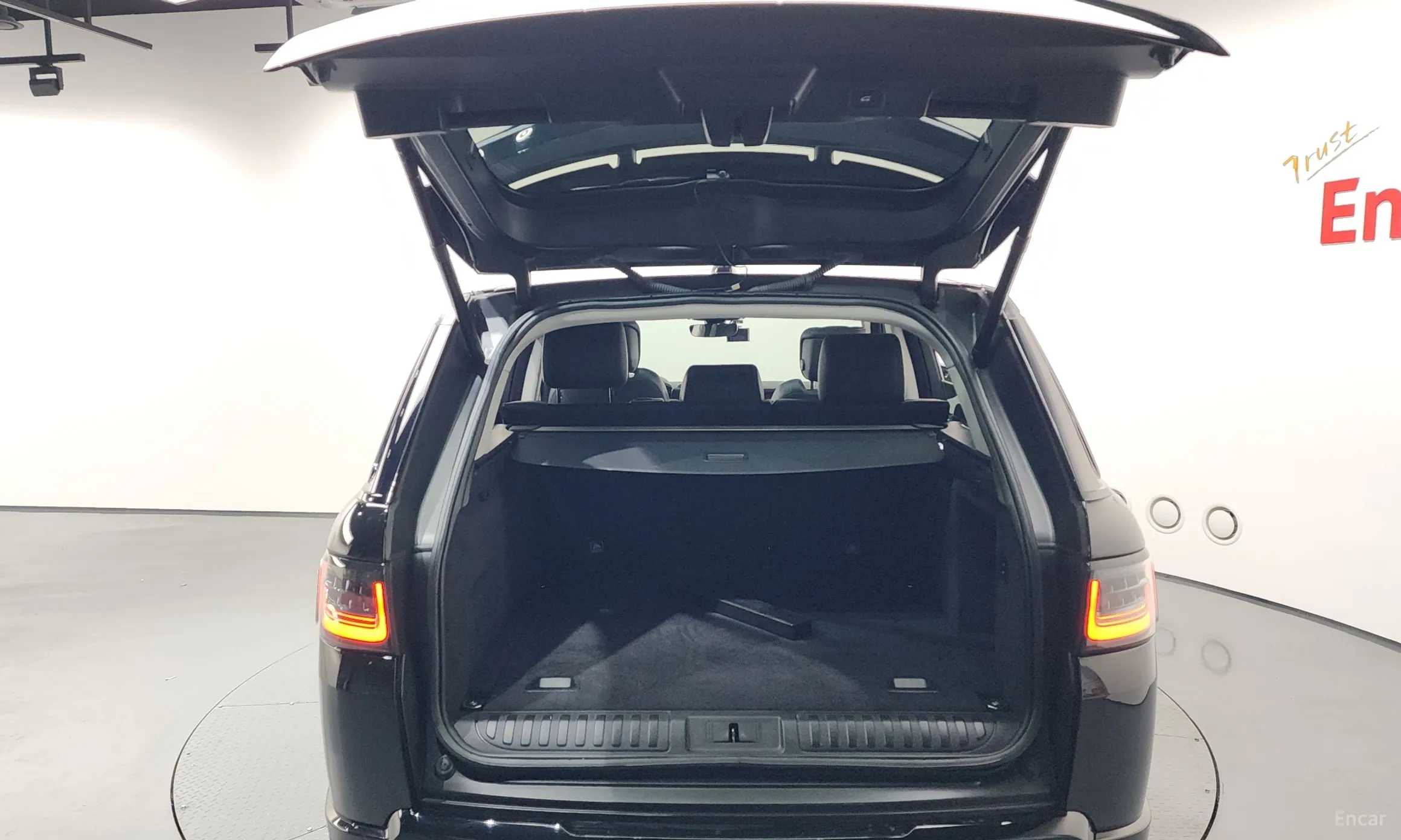 Land Rover Range Rover Sport 2nd Generation превью 20
