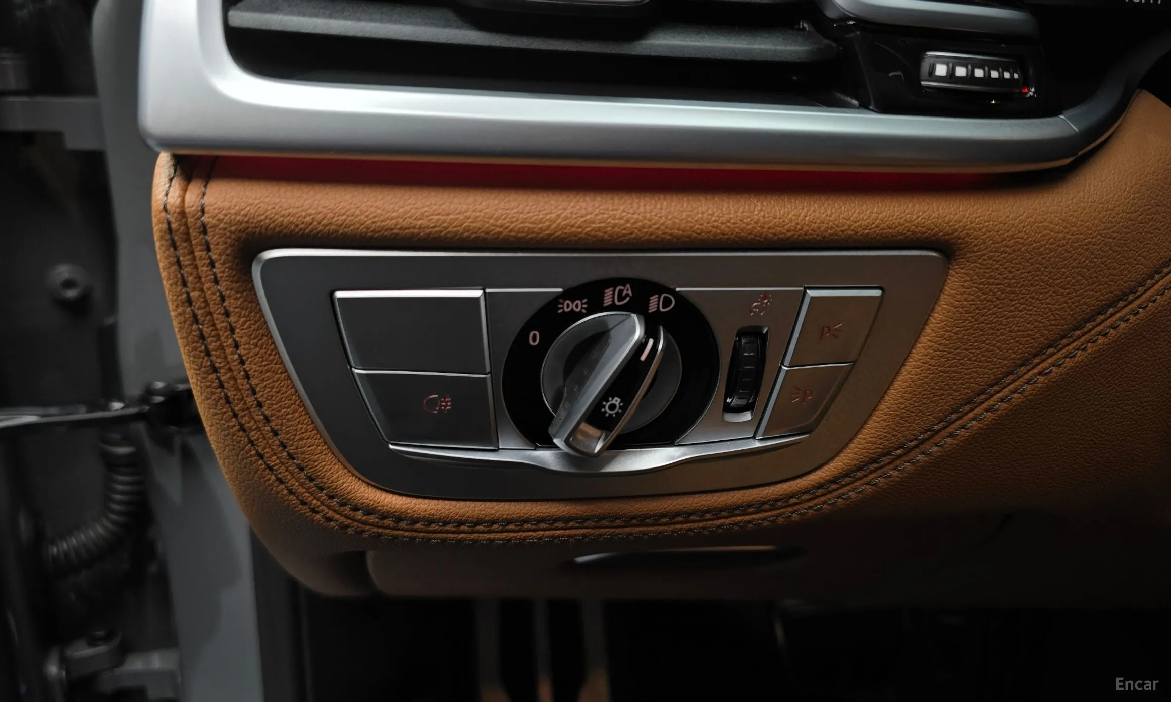 BMW 7 Series (G11) превью 17