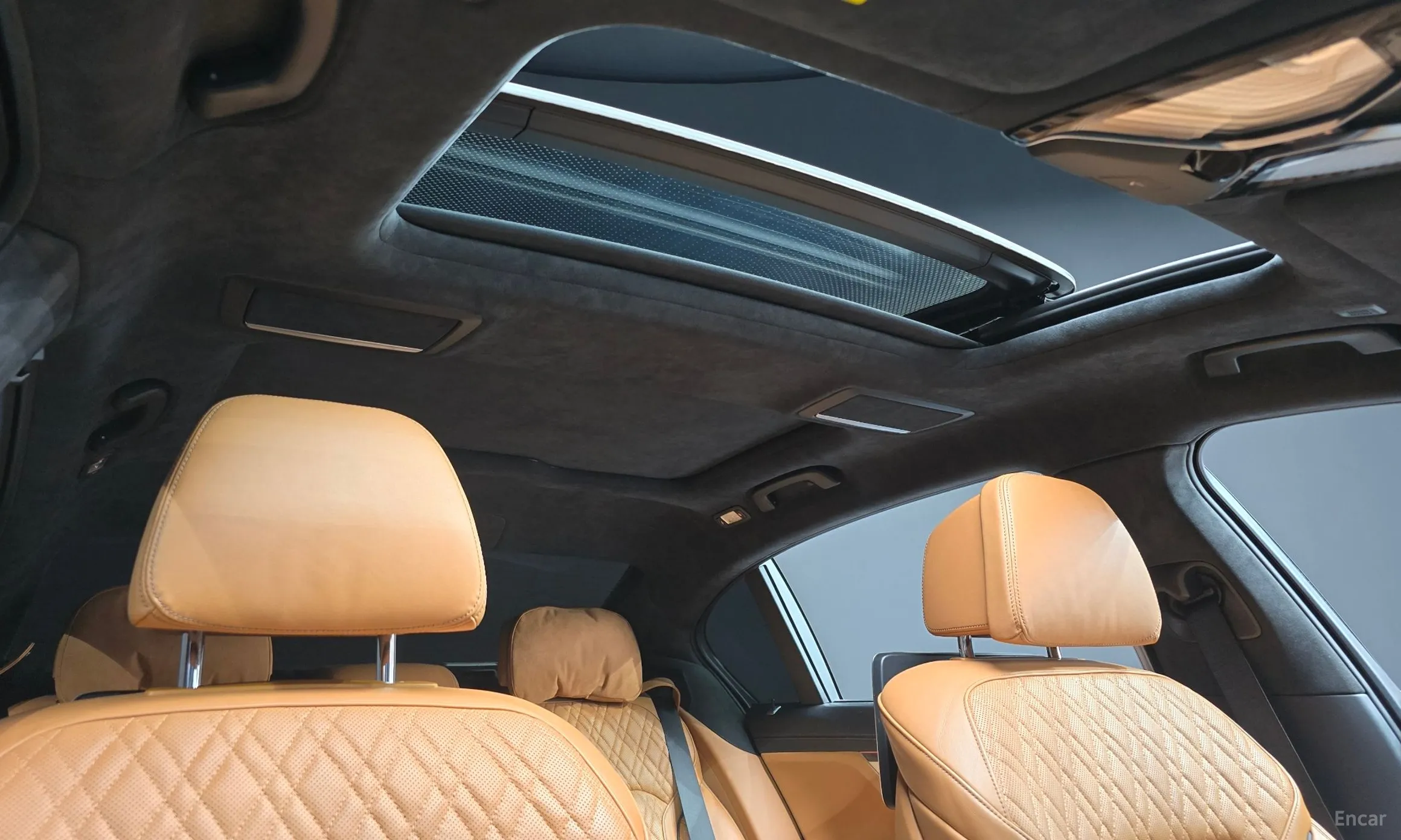 BMW 7 Series (G11) превью 19
