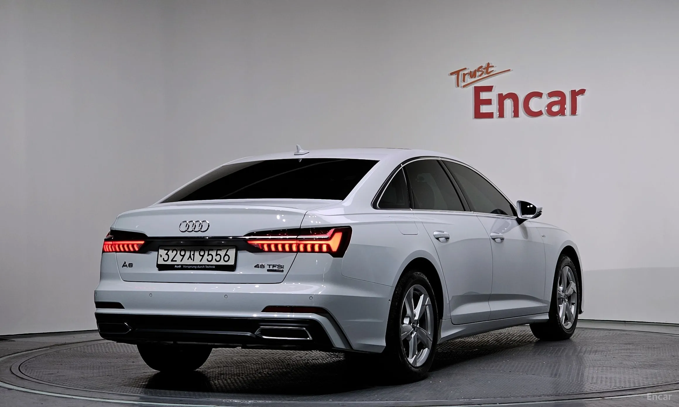 Audi A6 (C8) превью 2