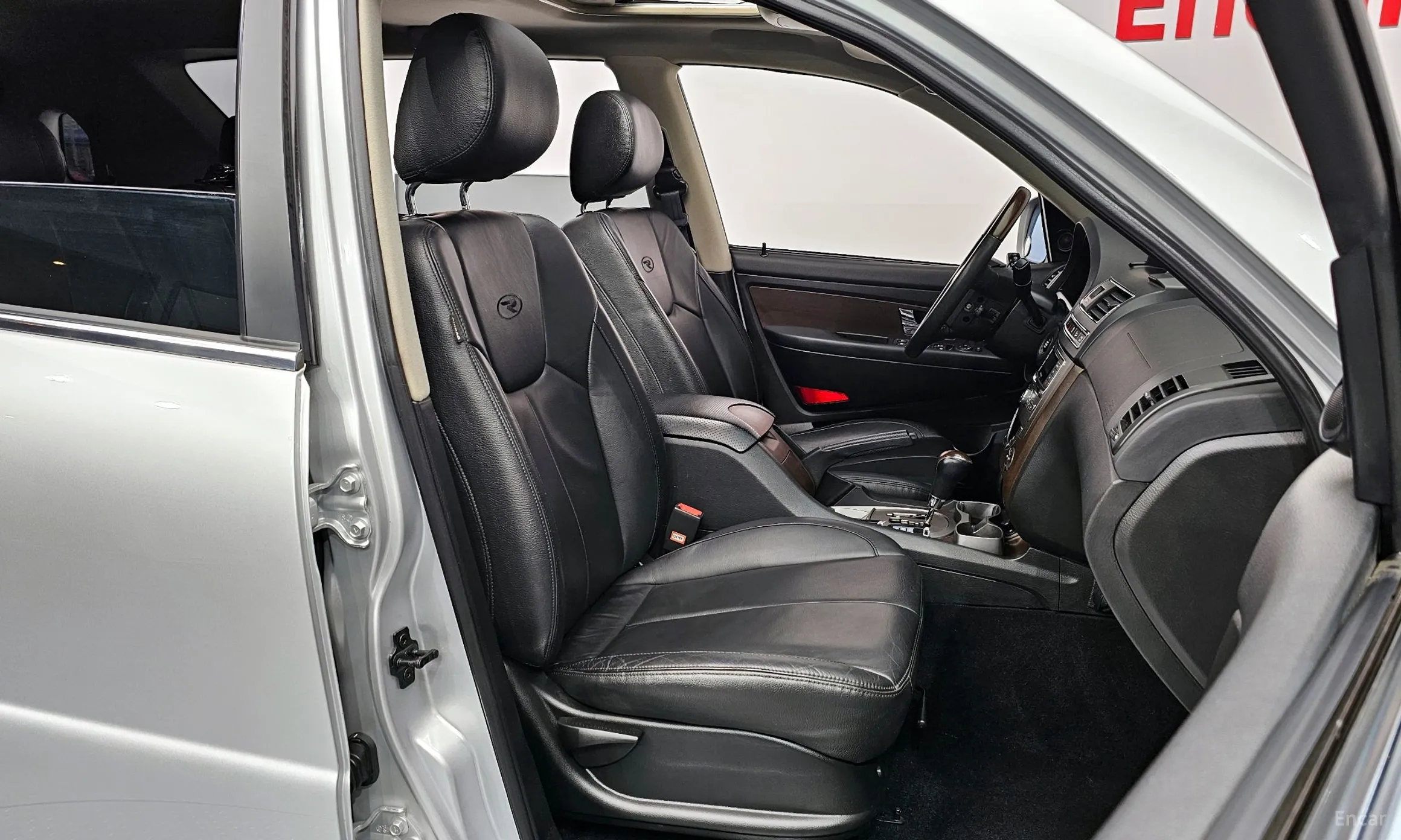 KG Mobility (SsangYong) Rexton W превью 10