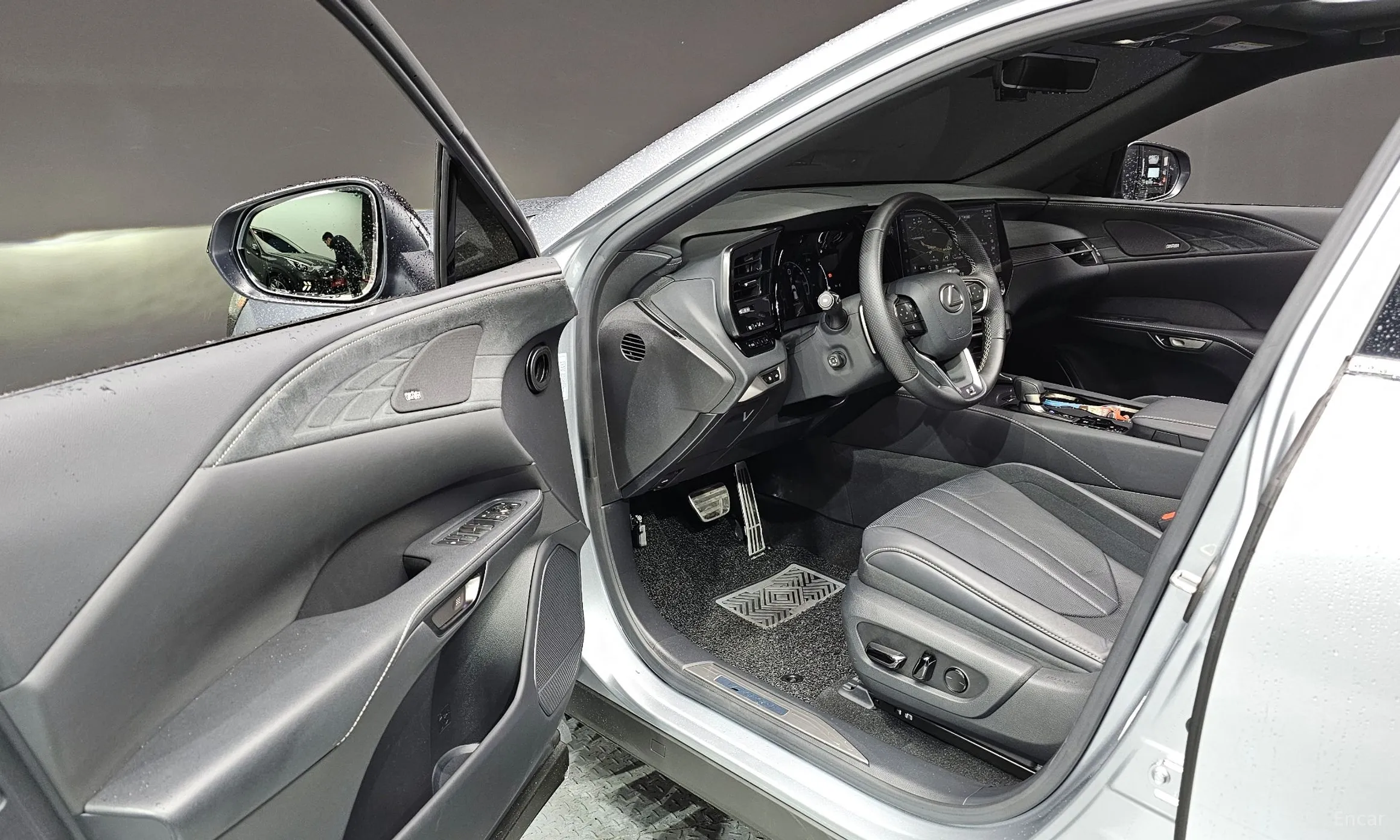 Lexus RX500h 5th Generation превью 10