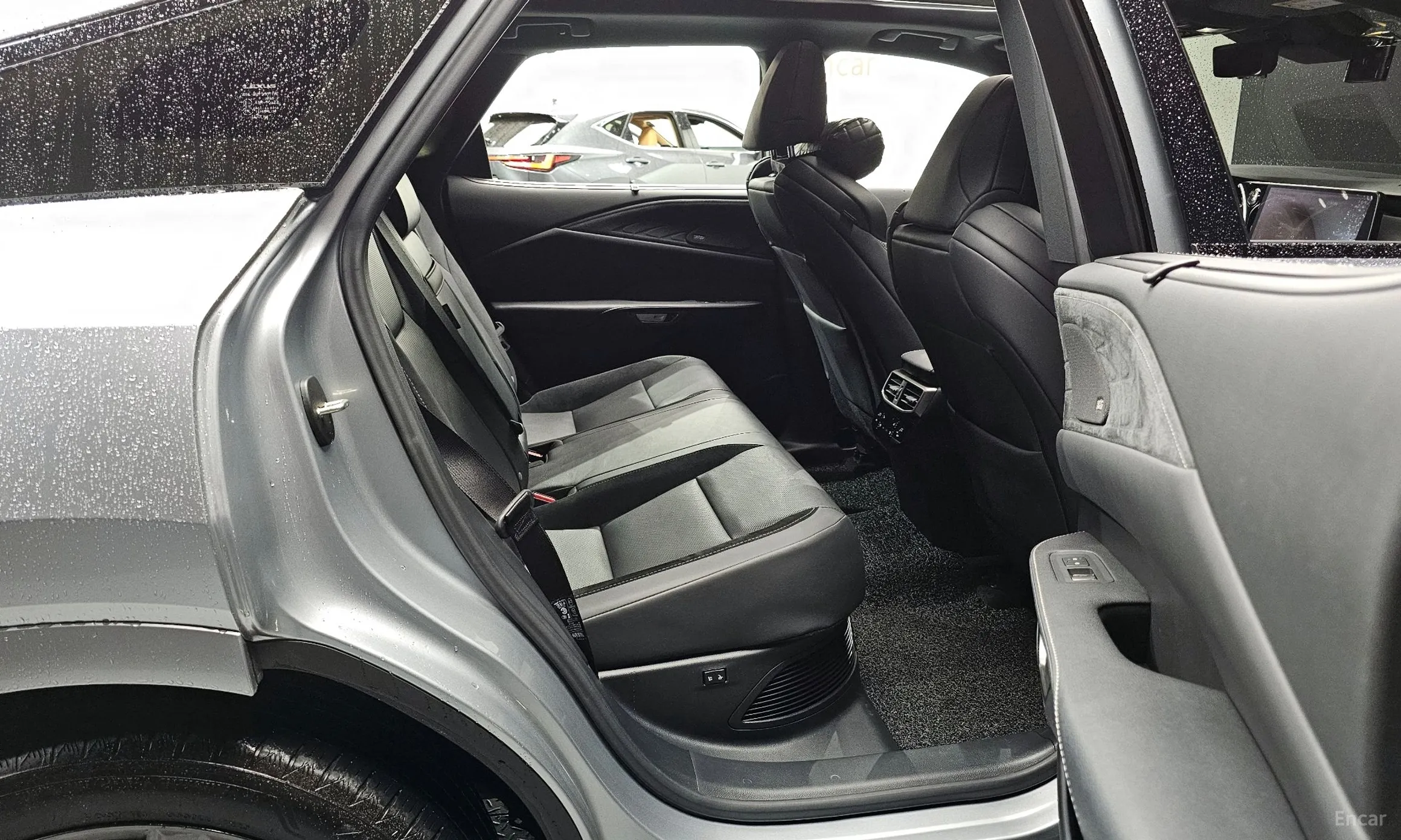 Lexus RX500h 5th Generation превью 12