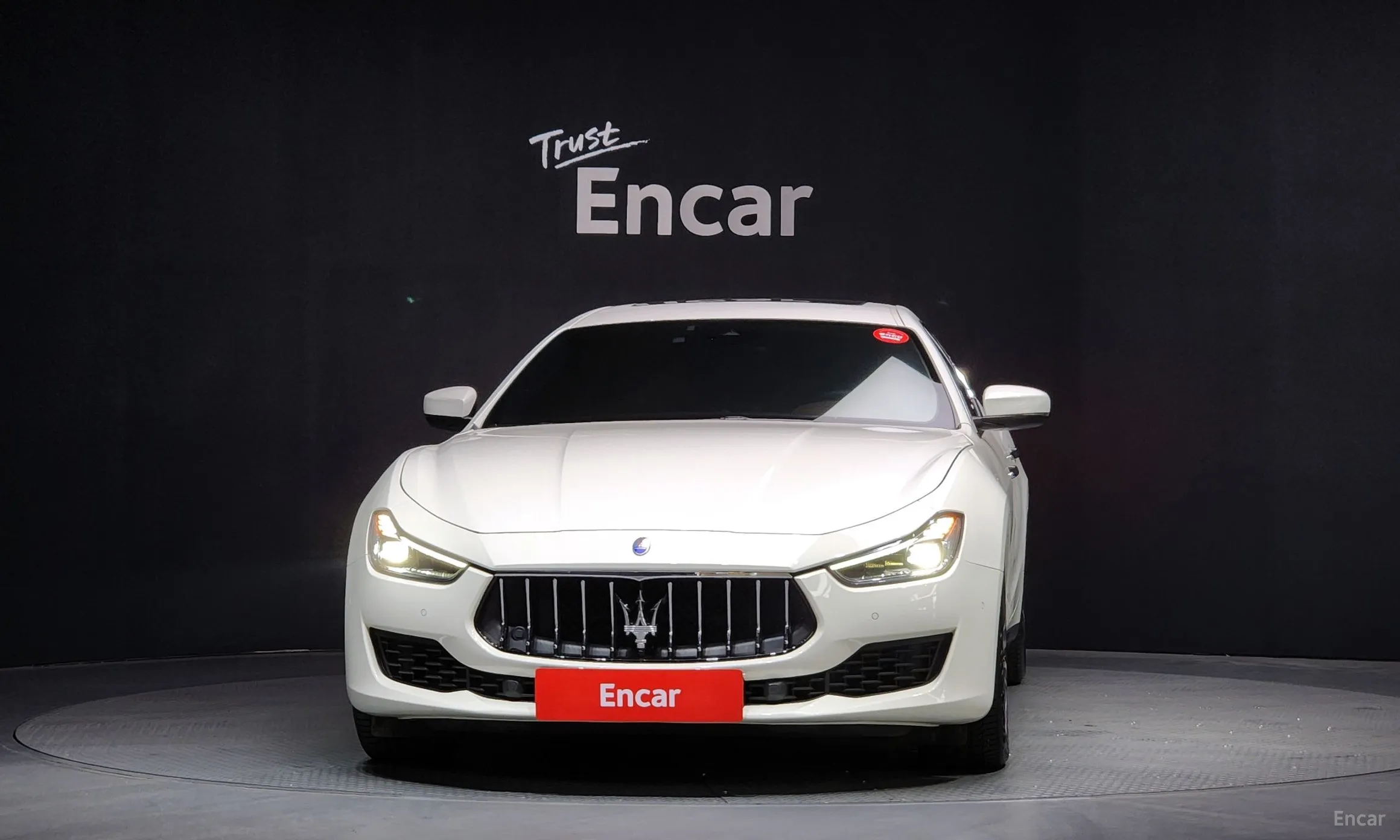 Maserati Ghibli превью 3