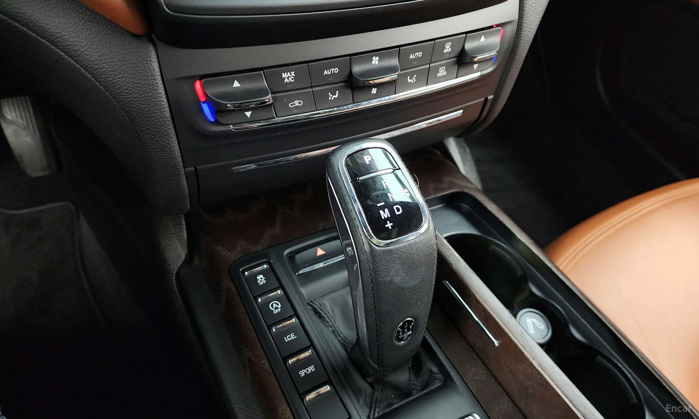 Maserati Ghibli превью 9