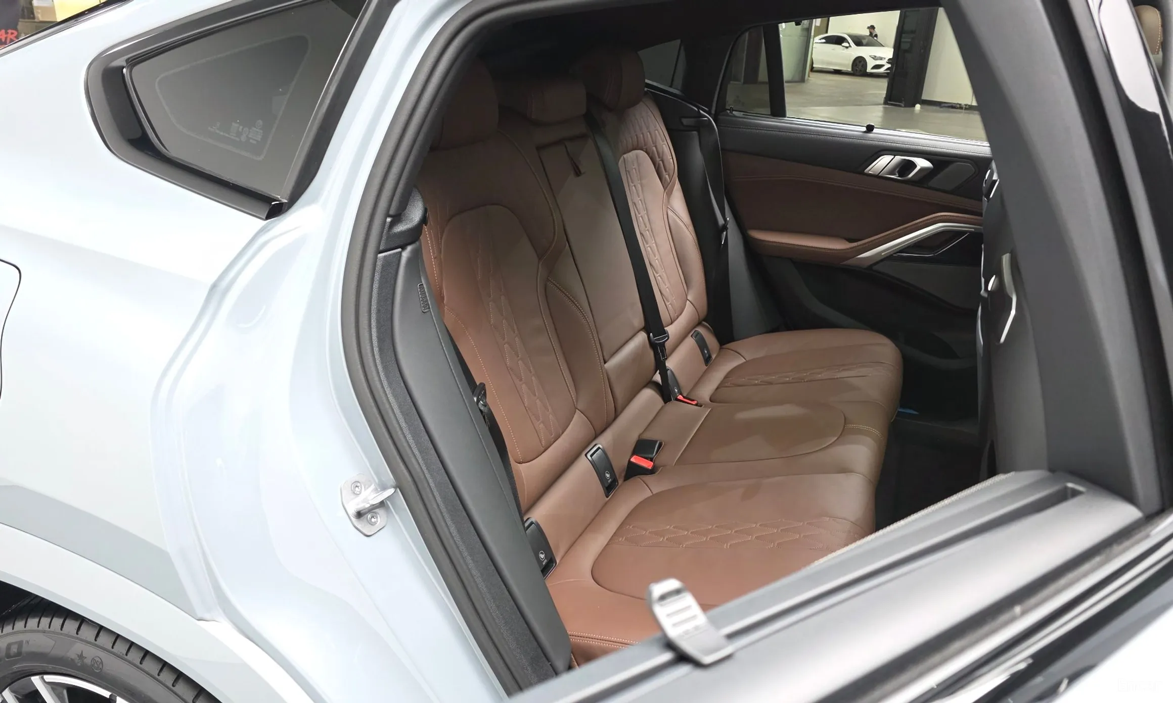 BMW X6 (G06) превью 11