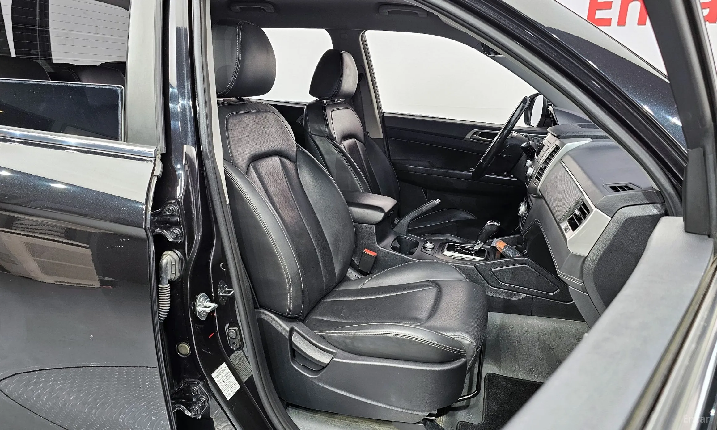 KG Mobility (SsangYong) Rexton Sports превью 10