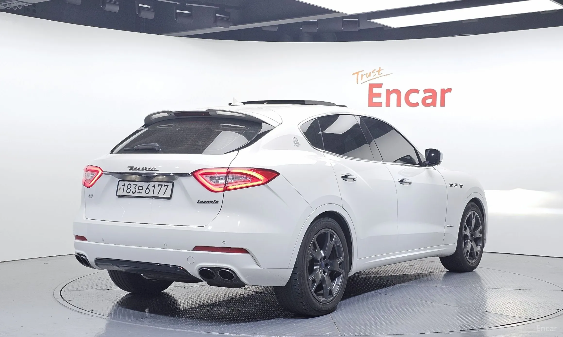 Maserati Levante превью 2